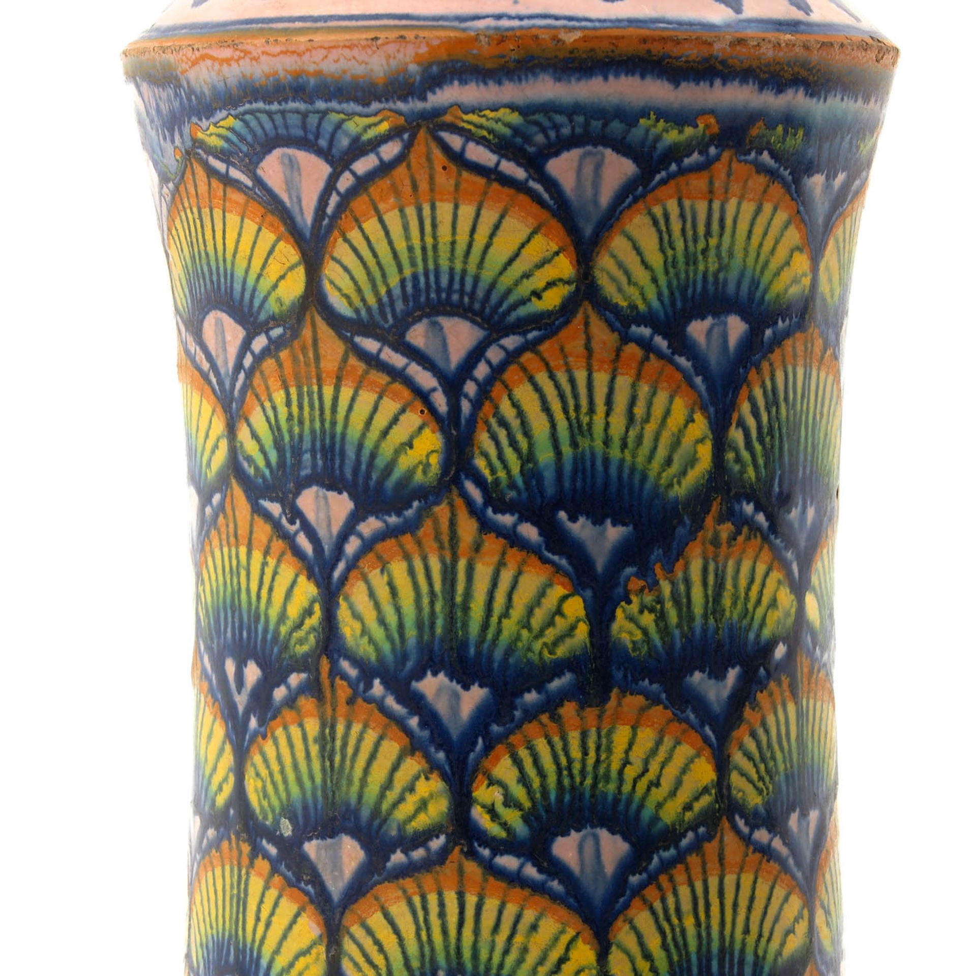 A Collection of Polychrome Pottery Circa 1800 - Bild 9 aus 9