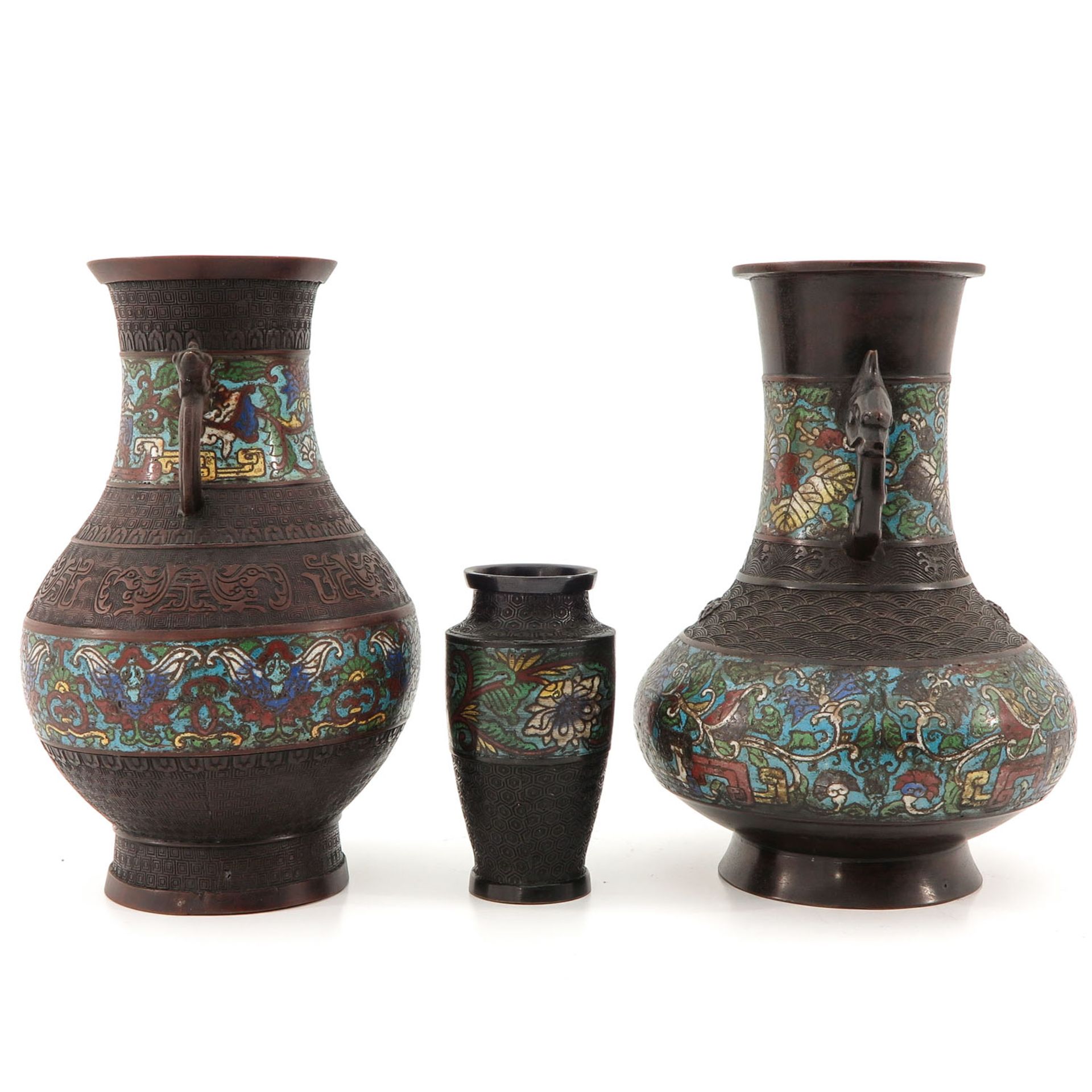 A Collection of 3 Cloisonne Vases - Image 2 of 10