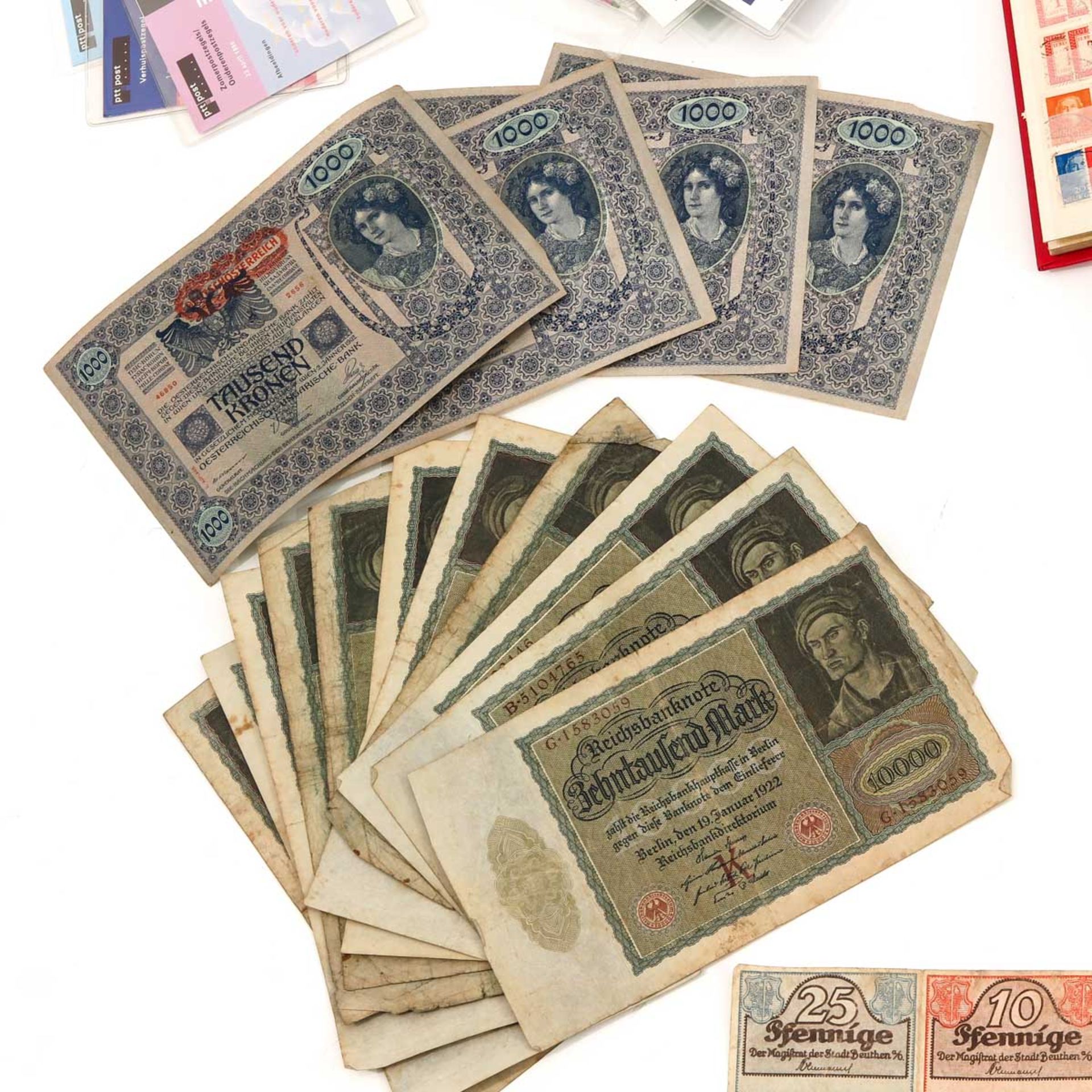 A Collection of Emergency Money and Postage Stamps - Bild 5 aus 8