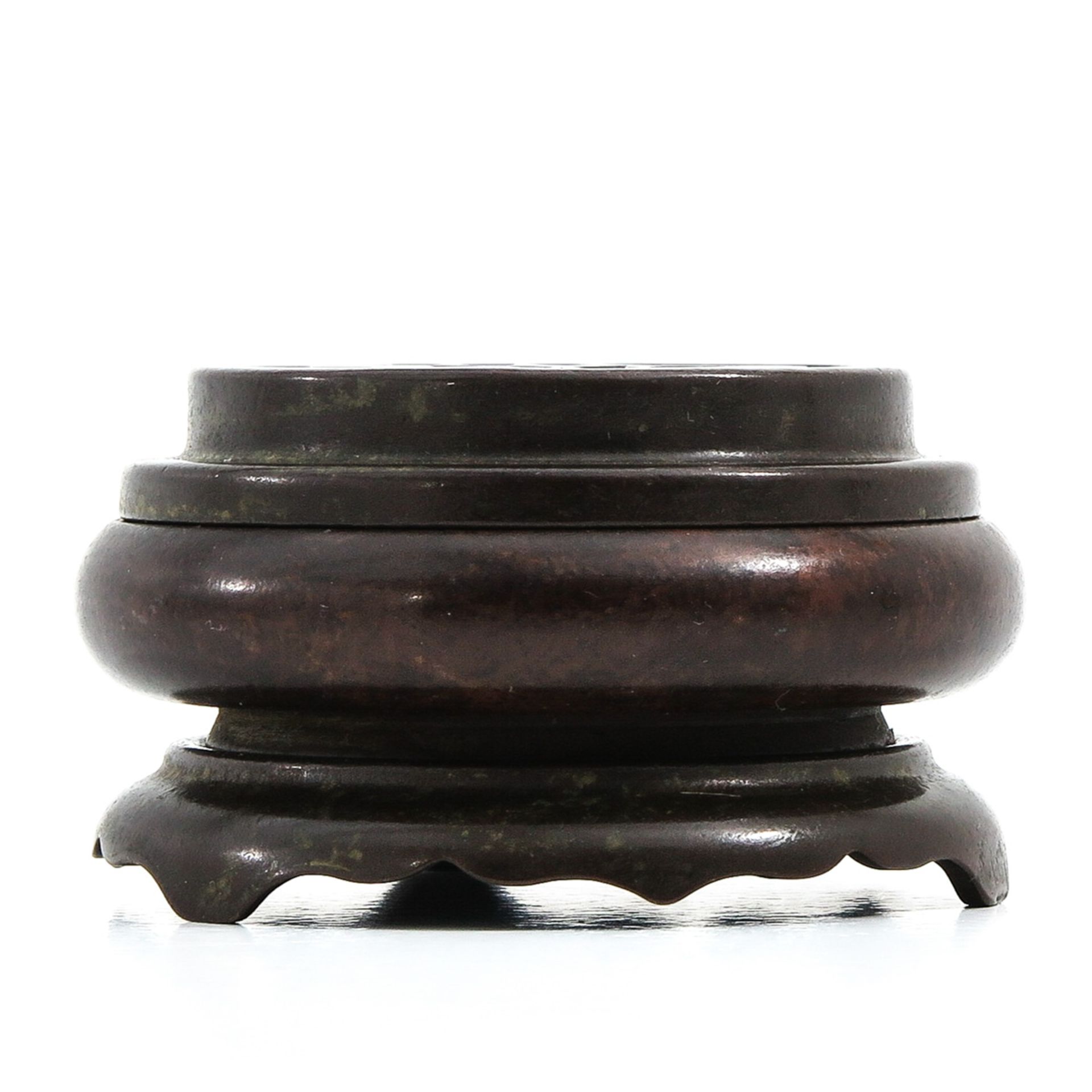 A Bronze Censer on Base with Cover - Bild 2 aus 8
