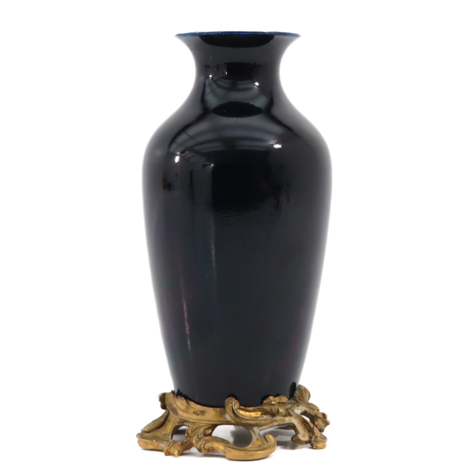 A Dark Blue Glaze Vase - Image 4 of 9