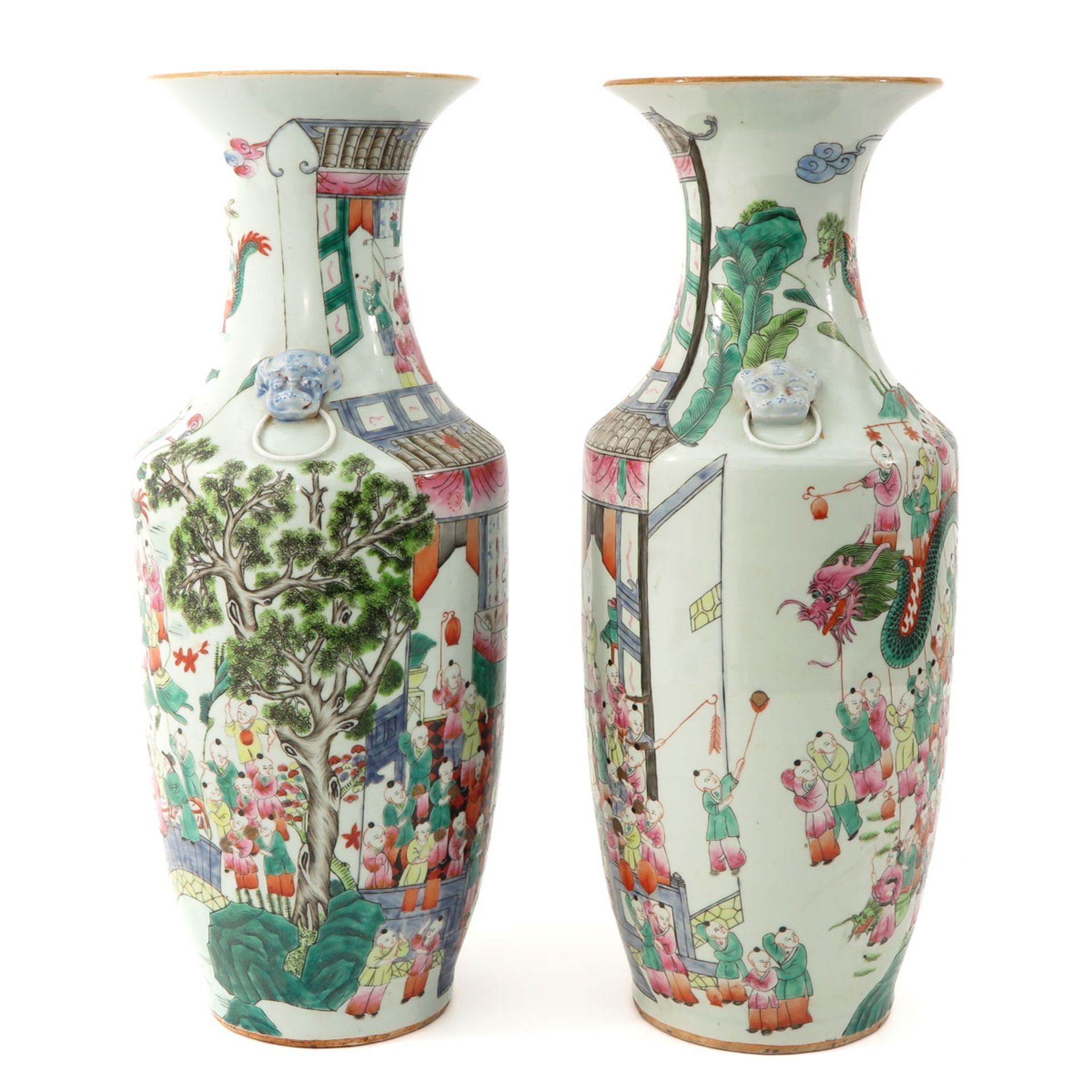 A Lot of 2 Famille Rose Vases - Image 2 of 9
