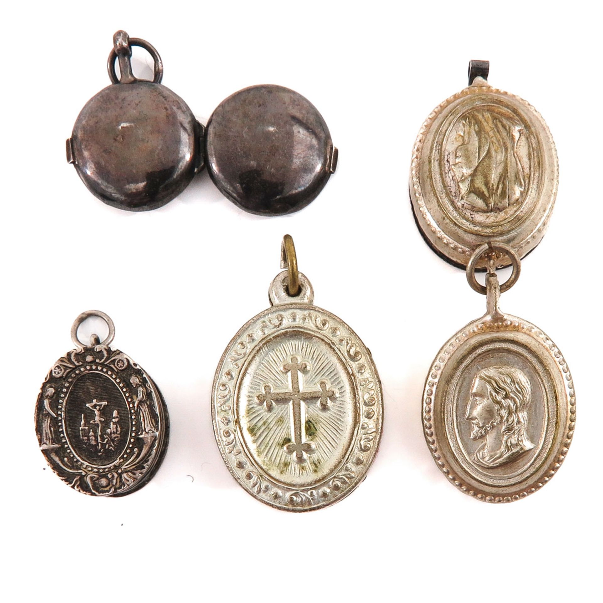 A Collection of 4 Relic Medallions - Bild 2 aus 6