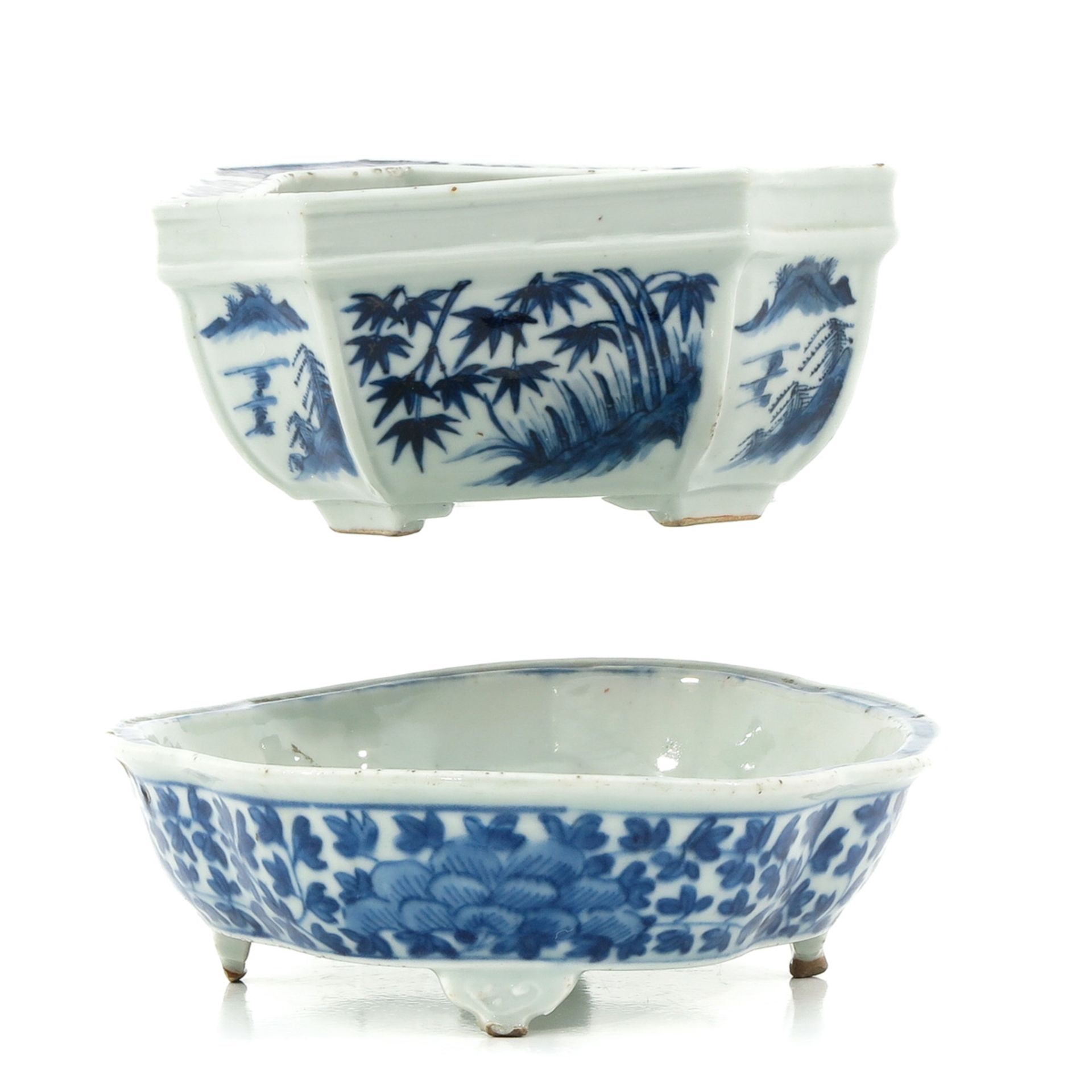 A Lot of 2 Blue and White Planters - Bild 4 aus 9