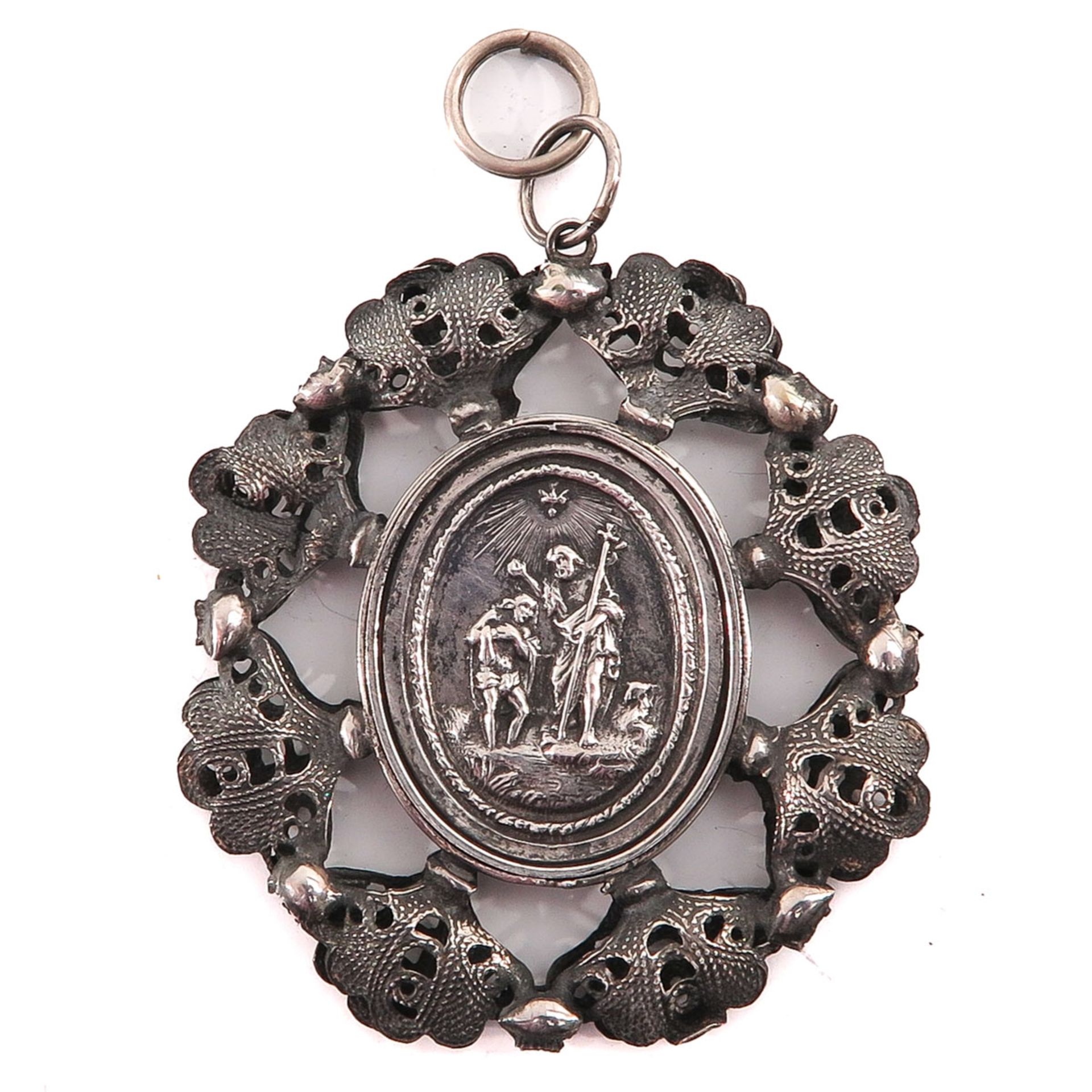 A Lot of 2 Silver Religious Medallions - Image 5 of 6