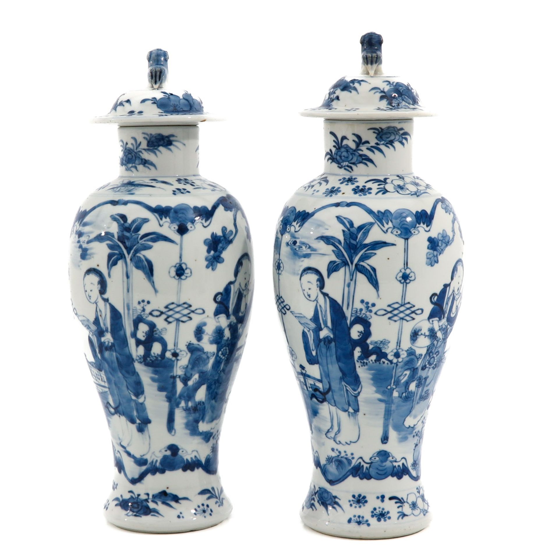 A Pair of Blue and White Garniture Vases - Bild 2 aus 9
