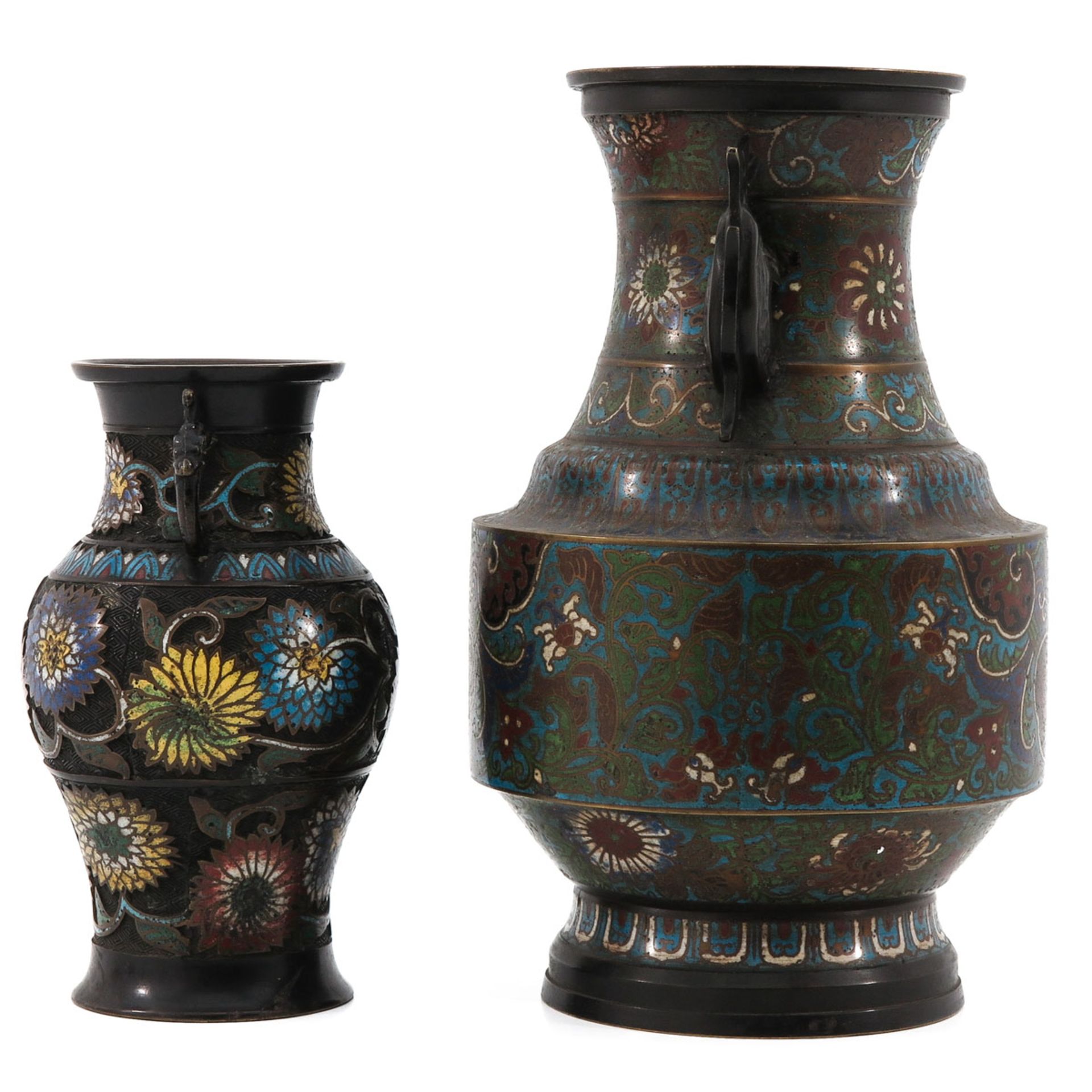 A Pair of Cloisonne Vases - Bild 4 aus 10