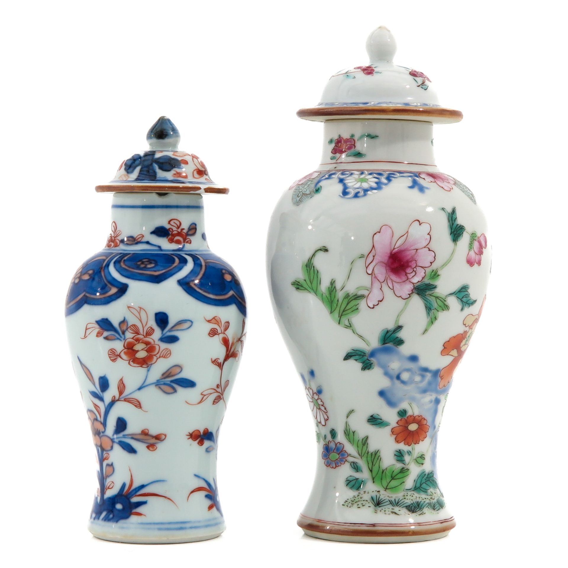 A Lot of 2 Small Garniture Vases - Bild 4 aus 9