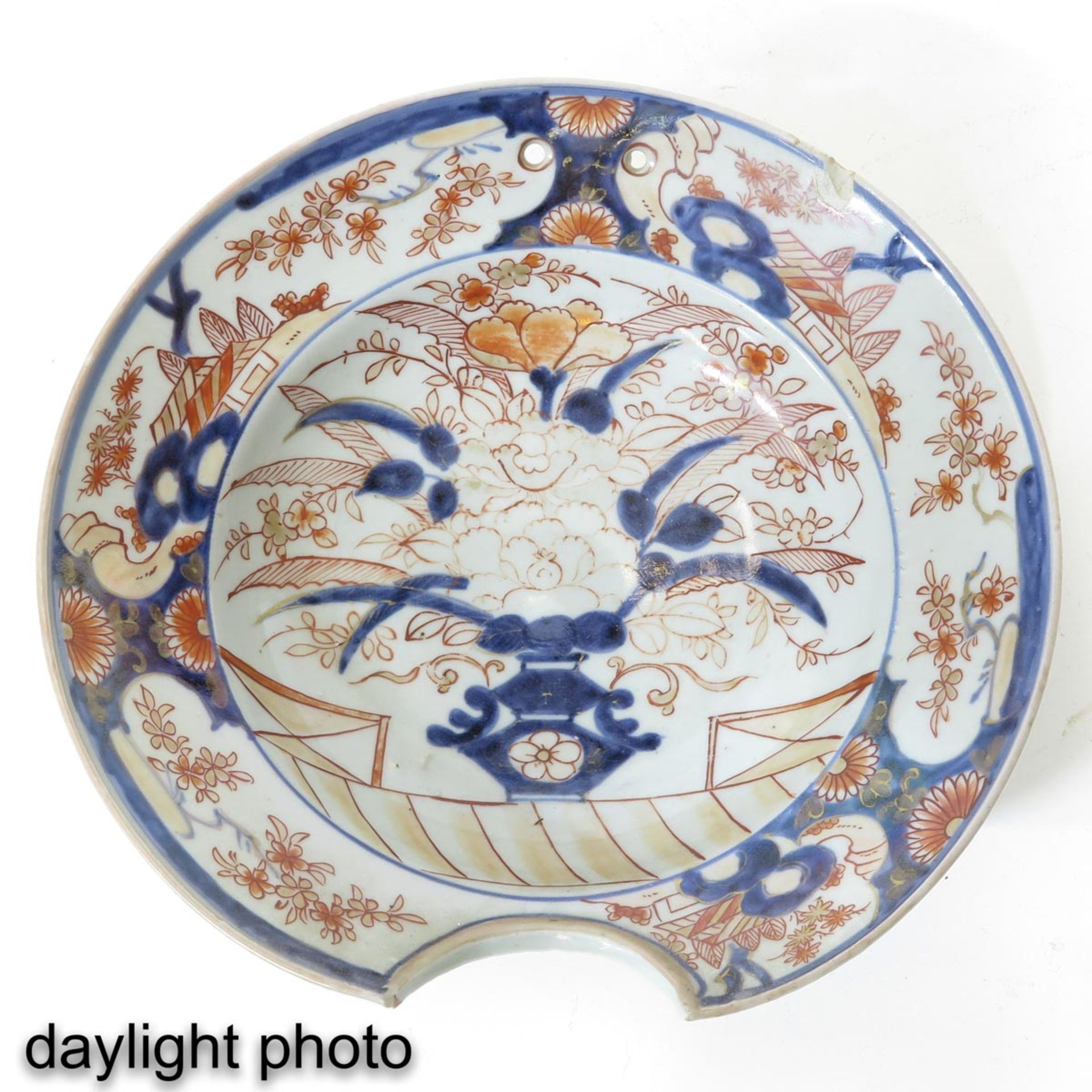 A Japanese Imari Shaving Bowl - Image 5 of 7