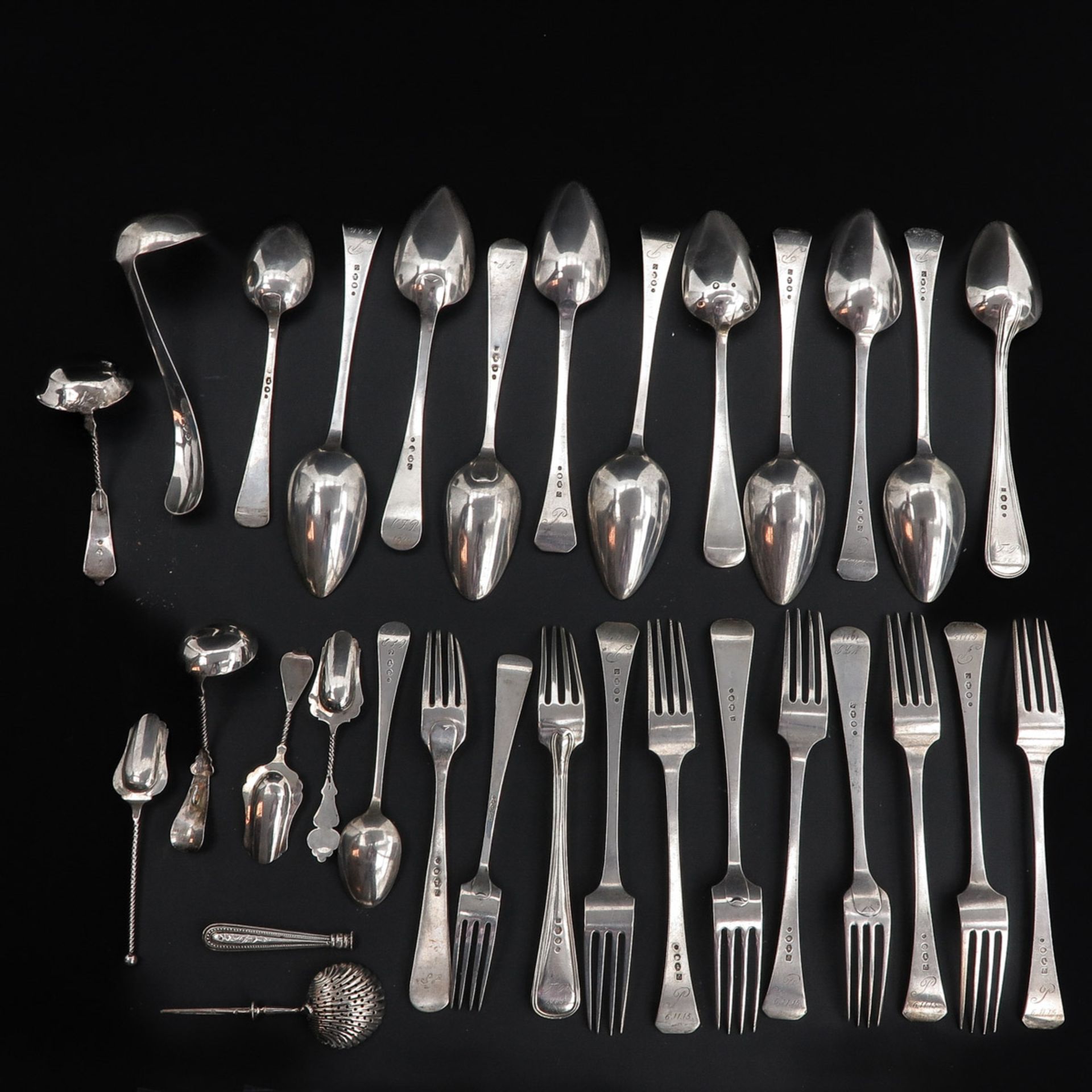A Lot of Dutch Silver Cutlery - Image 2 of 6