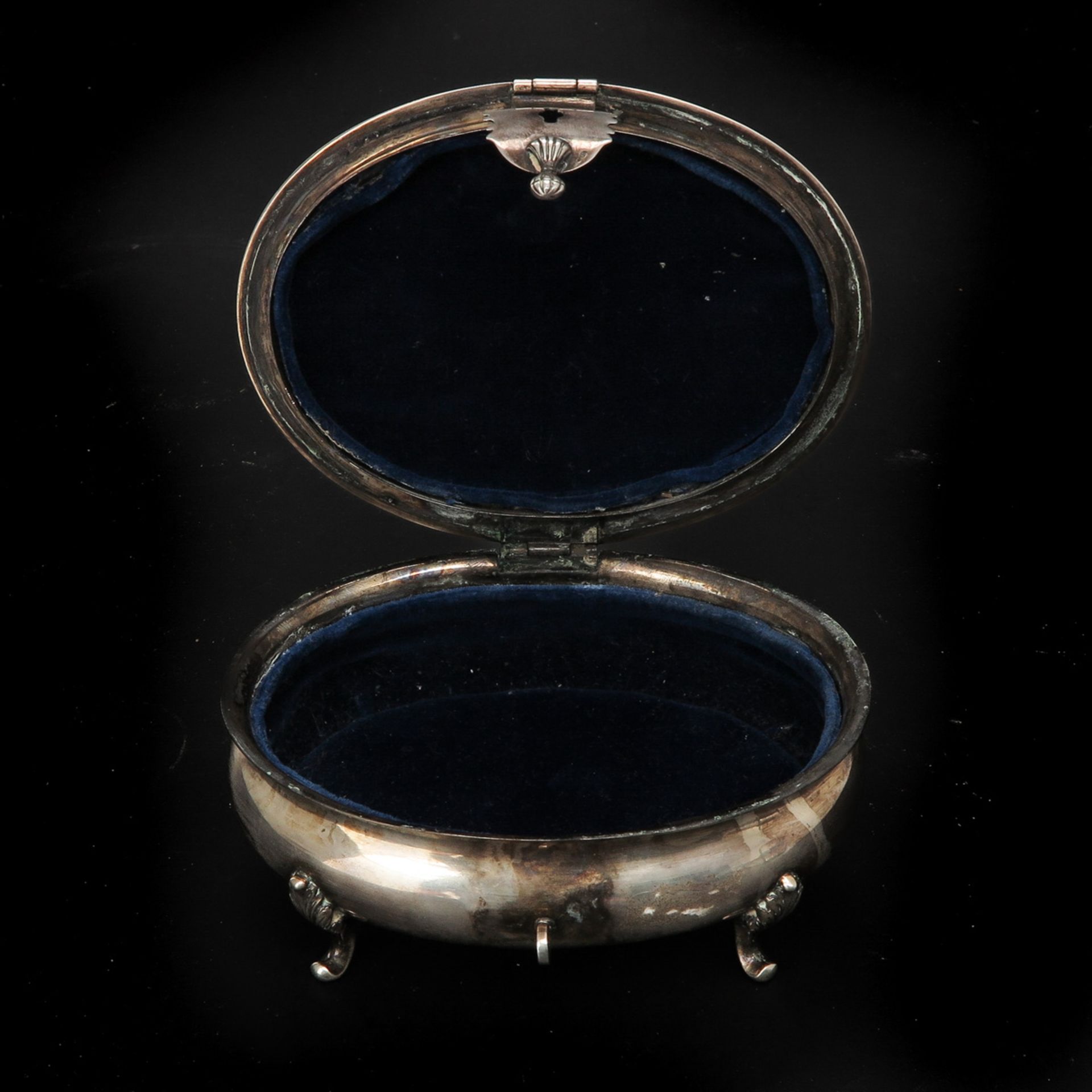 A Silver Jewelry Box - Bild 7 aus 10