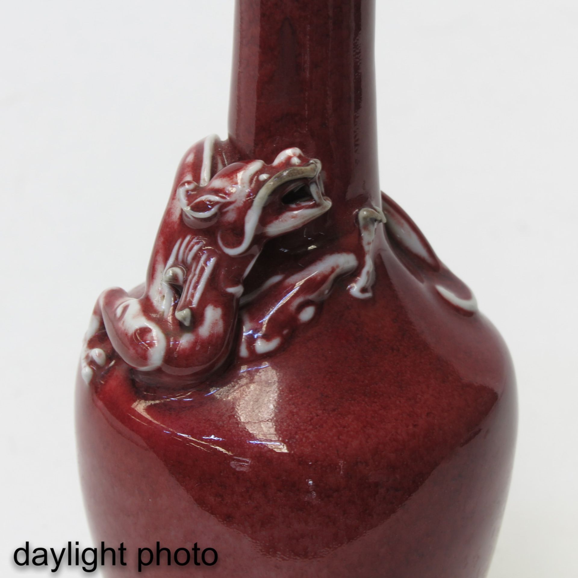 A Red Glaze Vase - Bild 10 aus 10