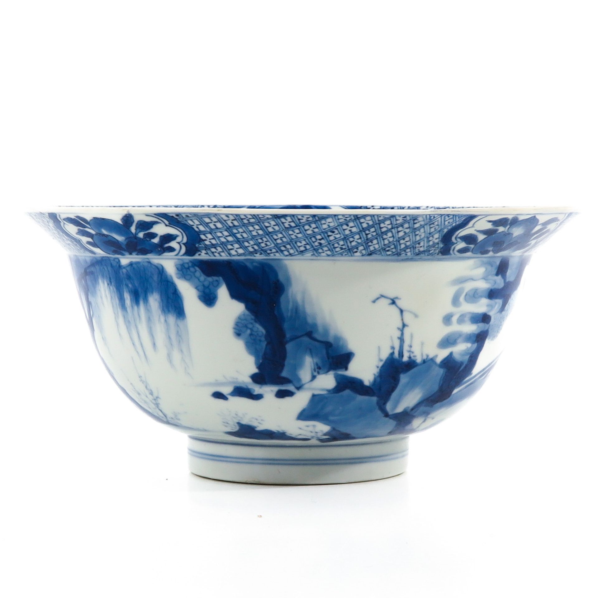 A Blue and White Flared Rim Bowl - Bild 3 aus 9