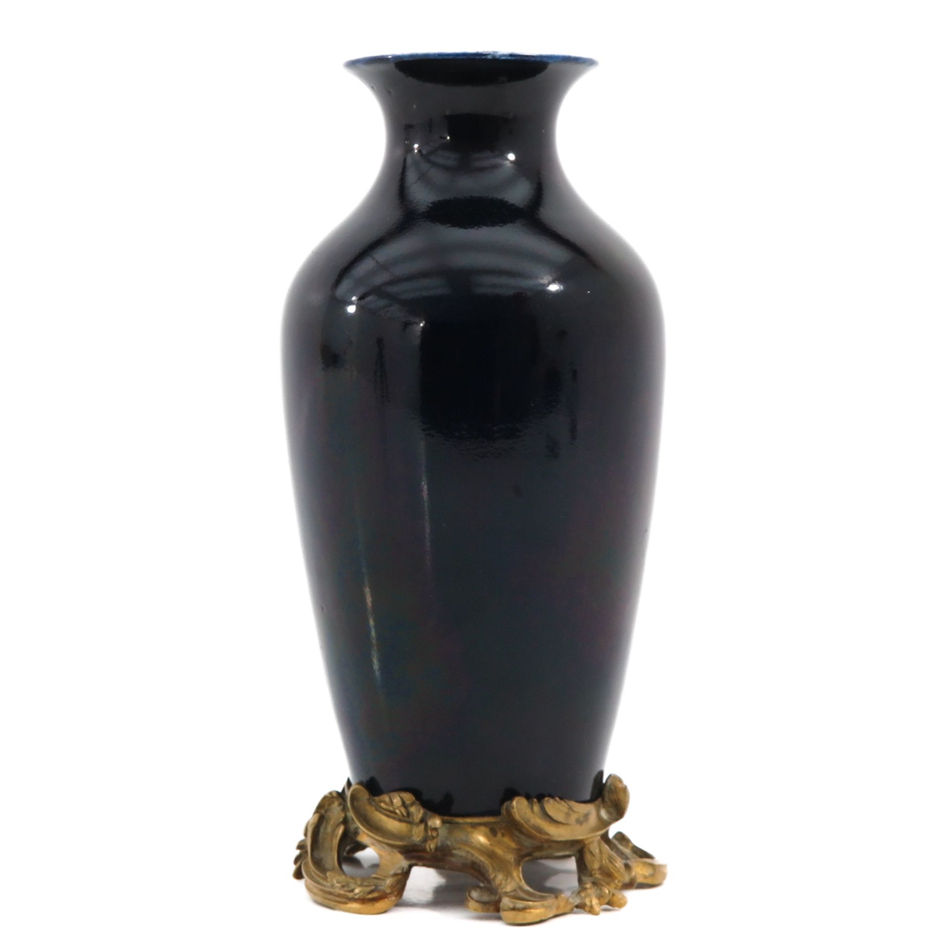 A Dark Blue Glaze Vase - Image 3 of 9