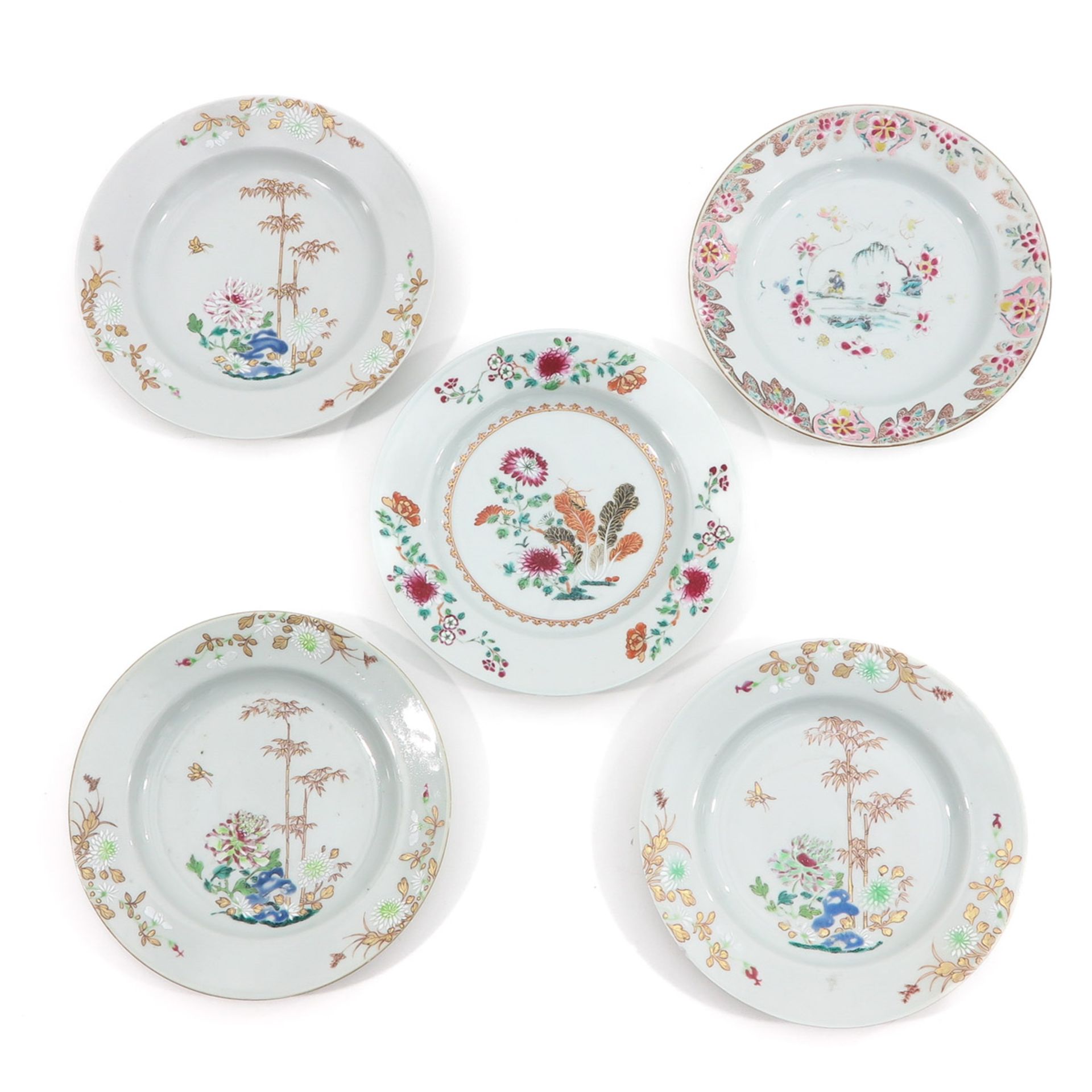 A Collection of 5 Famille Rose Plates