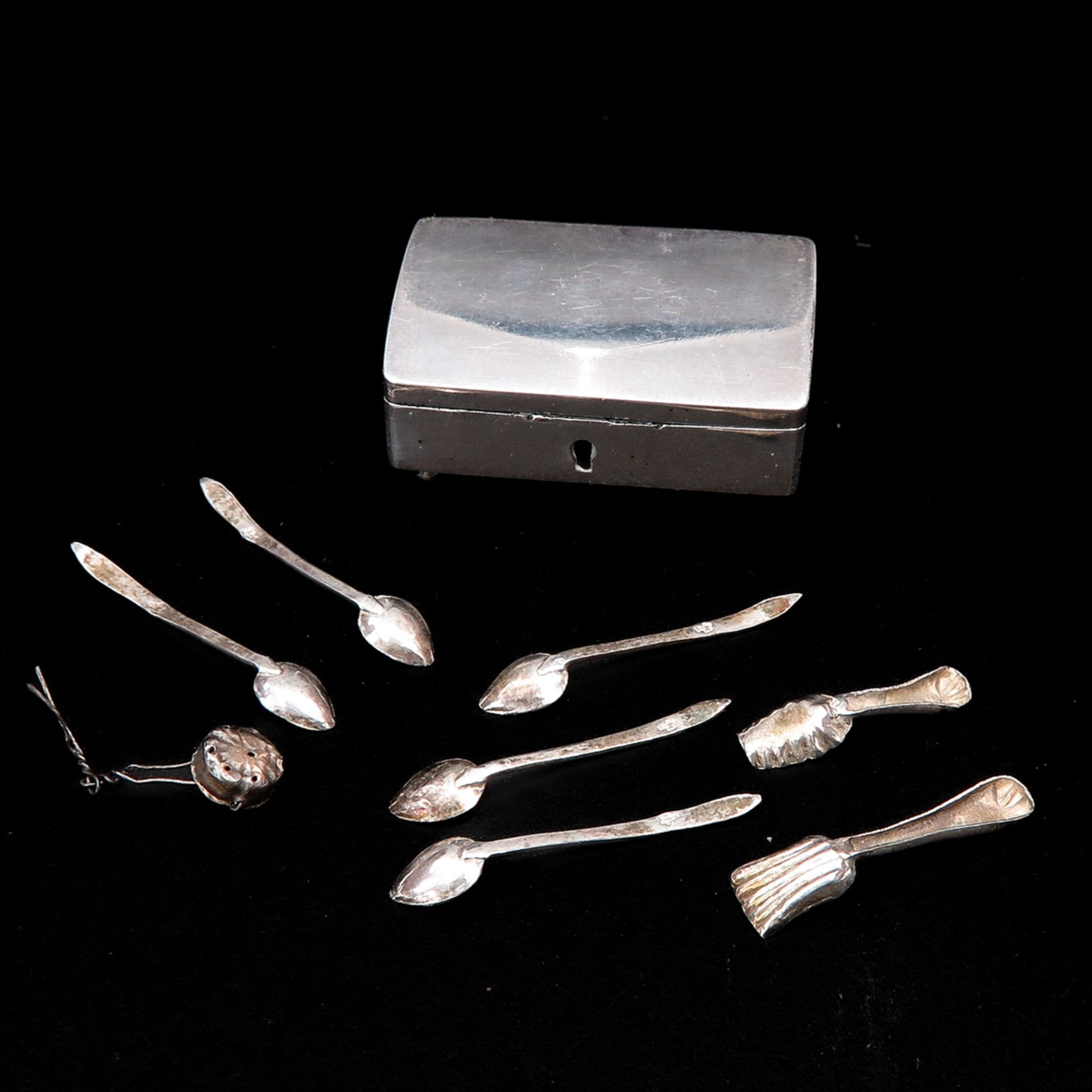 A Silver Miniature Box - Image 9 of 10