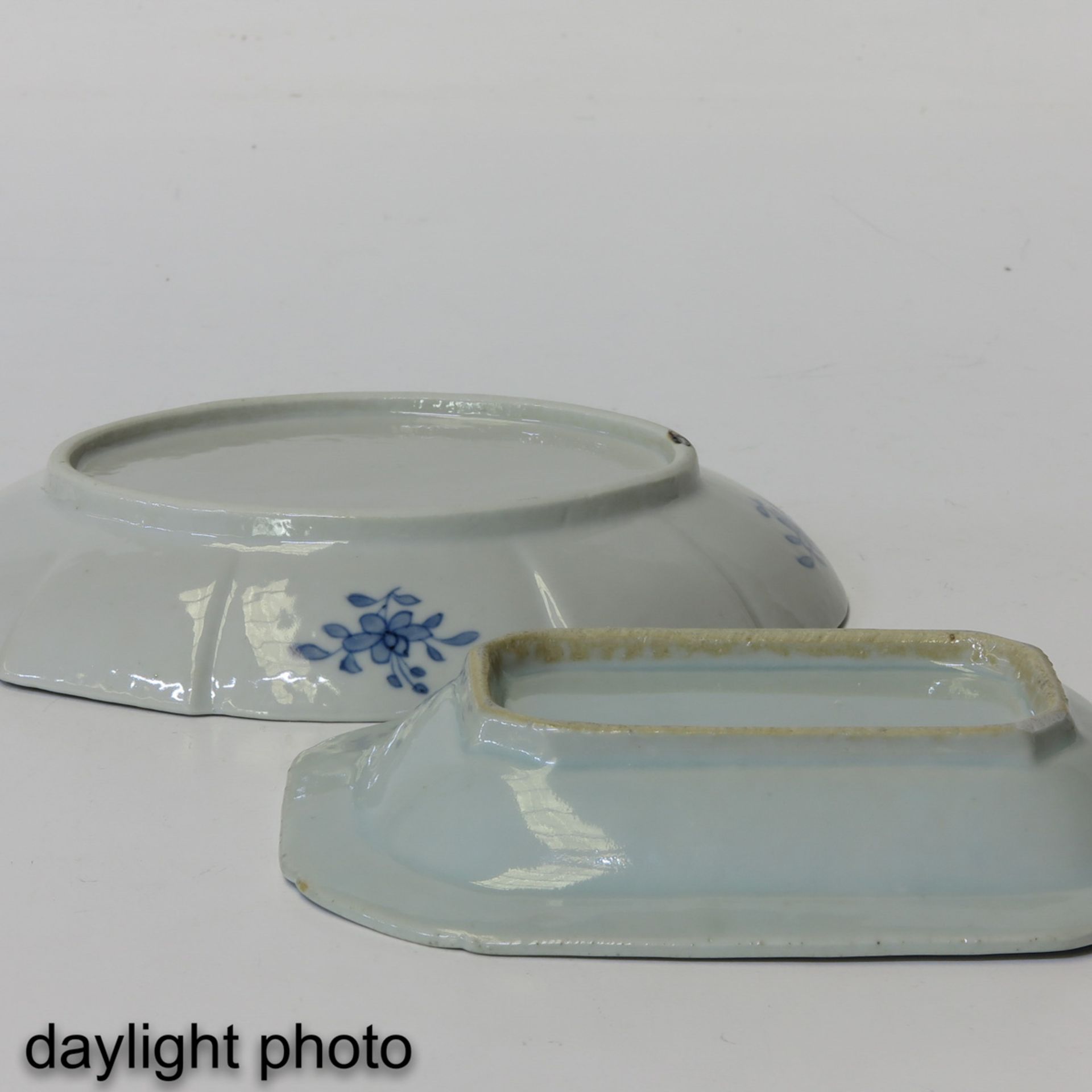 A Lot of 2 Serving Trays - Image 8 of 10