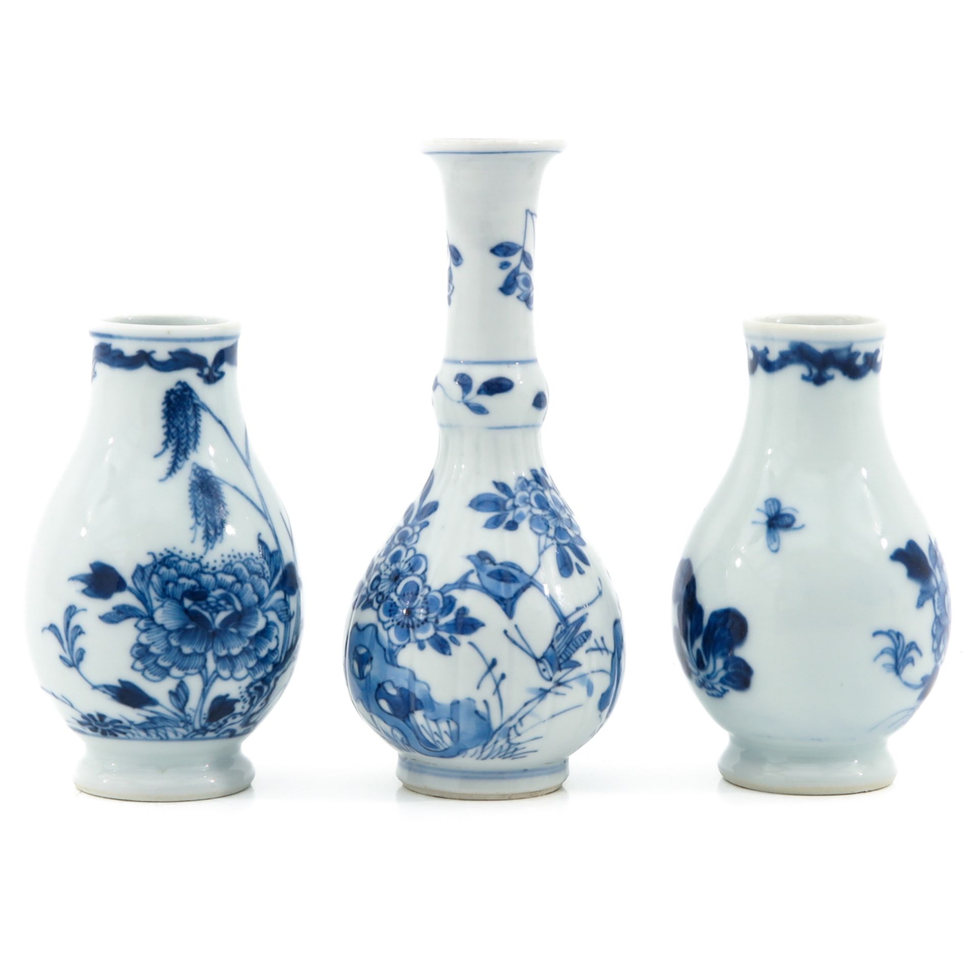 A Collection of 3 Small Vases - Bild 4 aus 9
