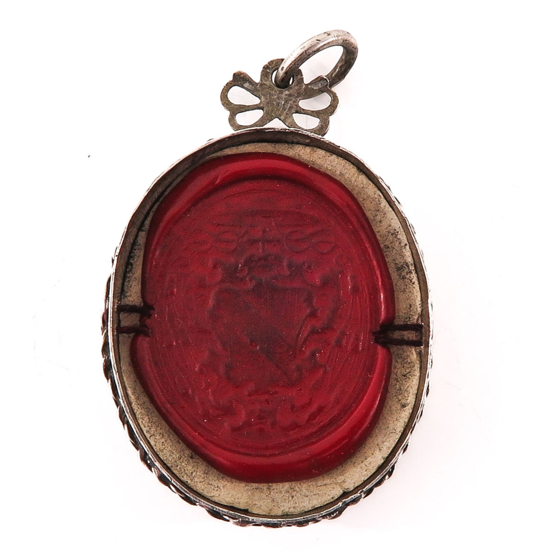 A Relic Pendant Holding 2 Relics - Image 2 of 7