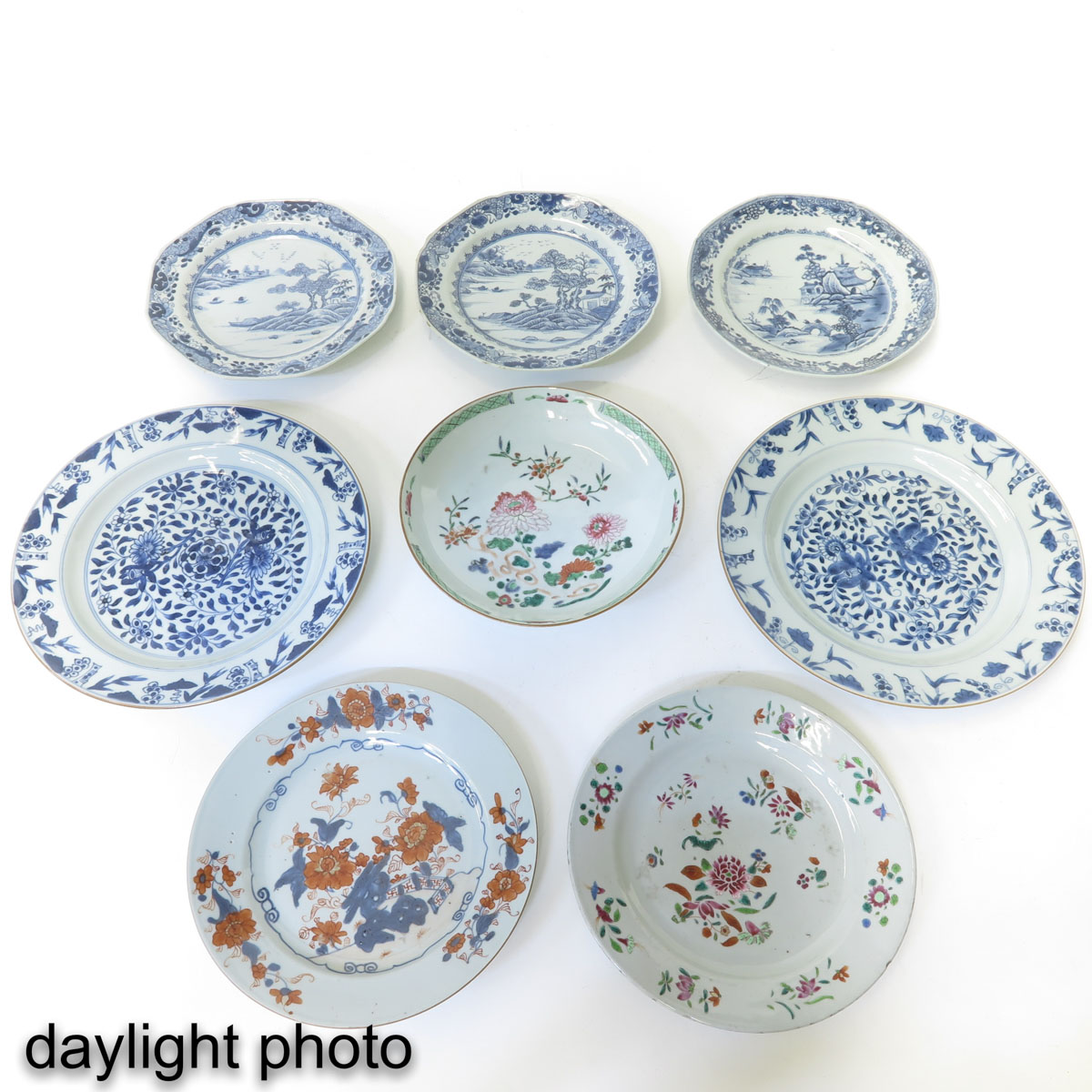 A Collection of 8 Plates - Image 9 of 10