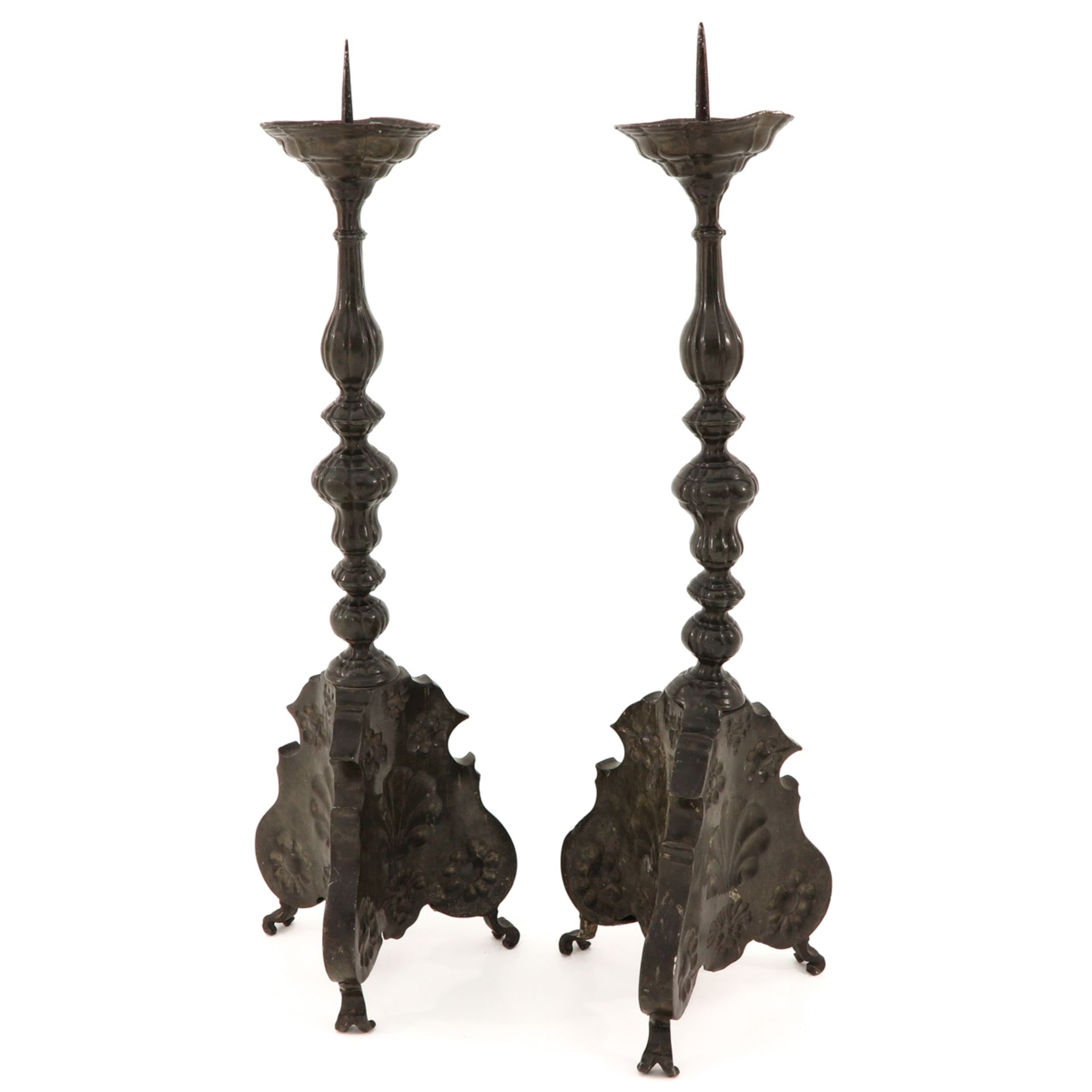 A Pair of 18th - 19th Century Candlesticks - Bild 3 aus 9