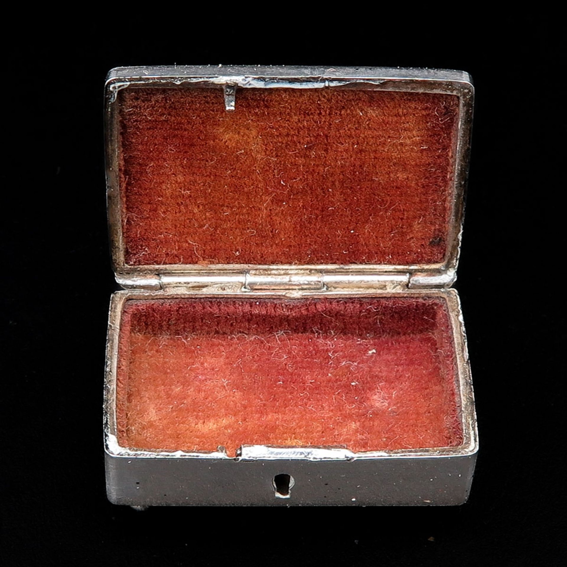 A Silver Miniature Box - Image 8 of 10