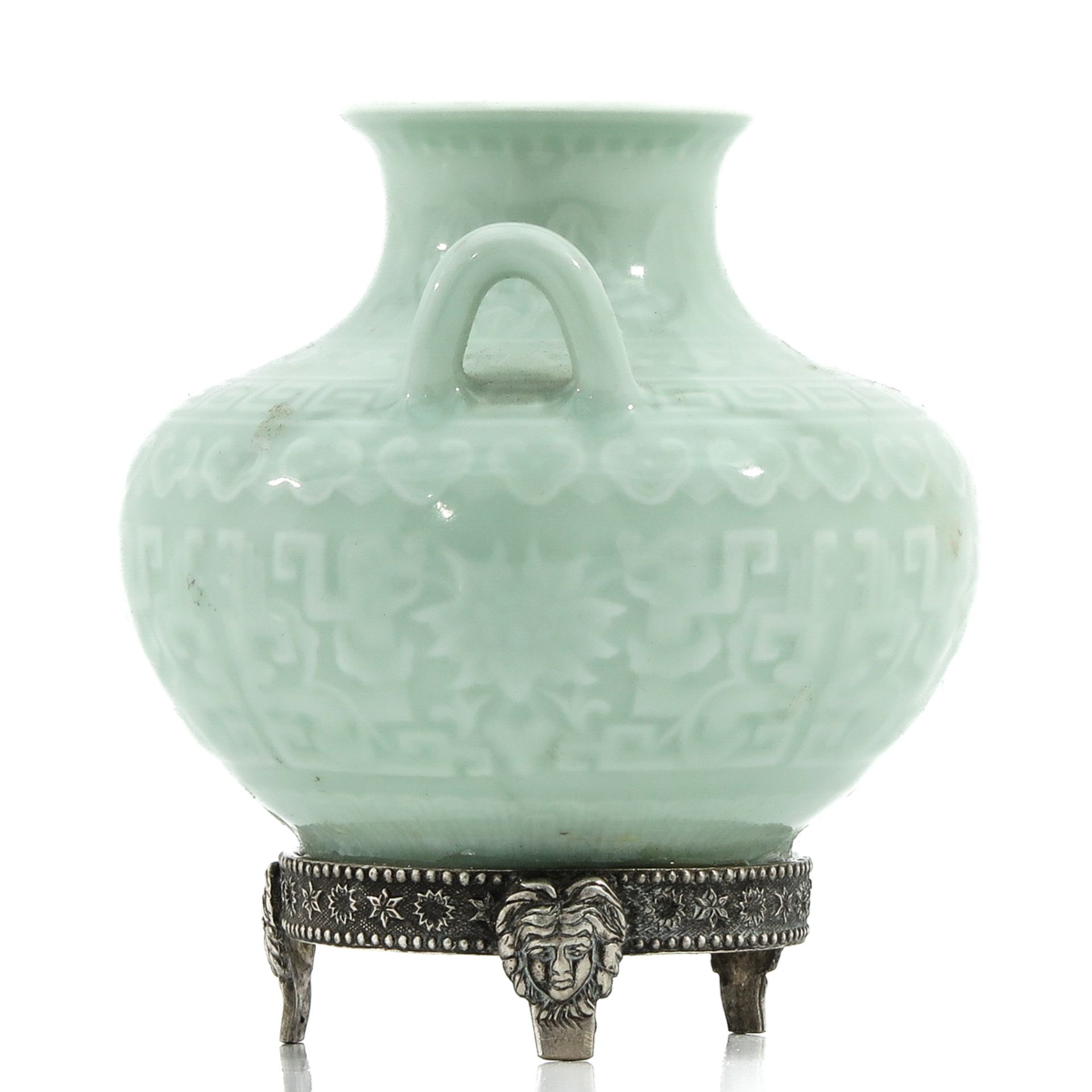 A Small Celadon Vase - Bild 4 aus 10
