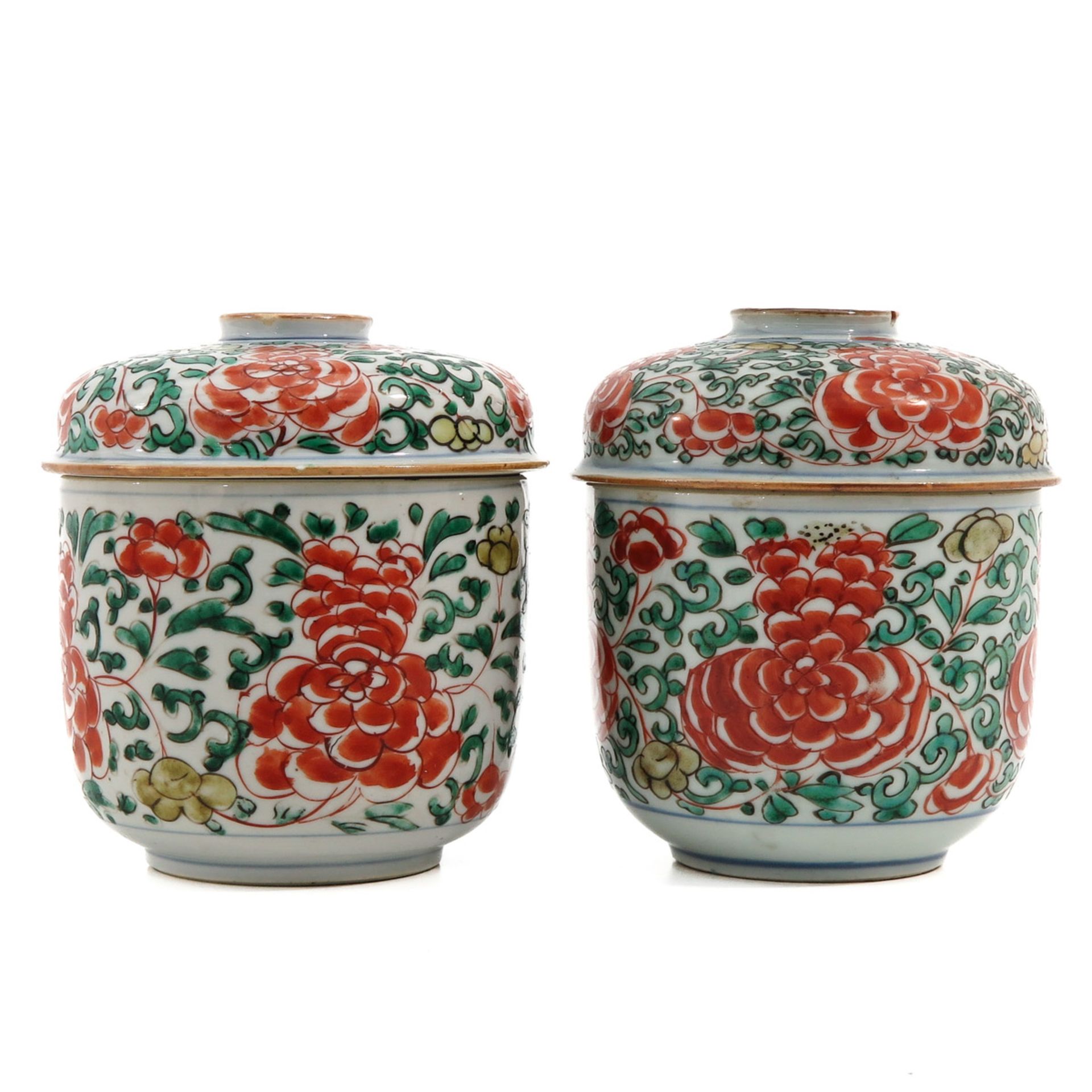 A Pair of Wucai Decor Jars with Covers - Bild 4 aus 9