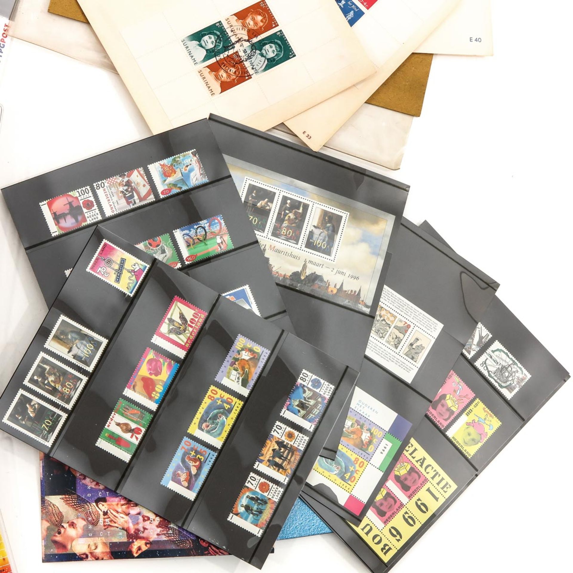 A Collection of Emergency Money and Postage Stamps - Bild 8 aus 8