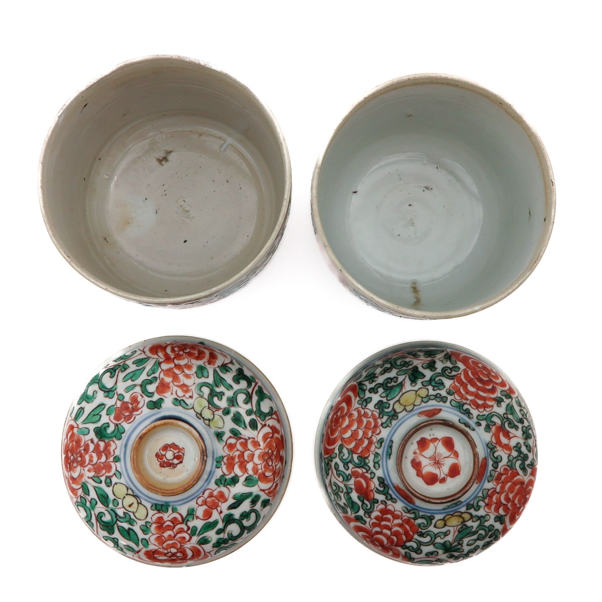 A Pair of Wucai Decor Jars with Covers - Bild 5 aus 9