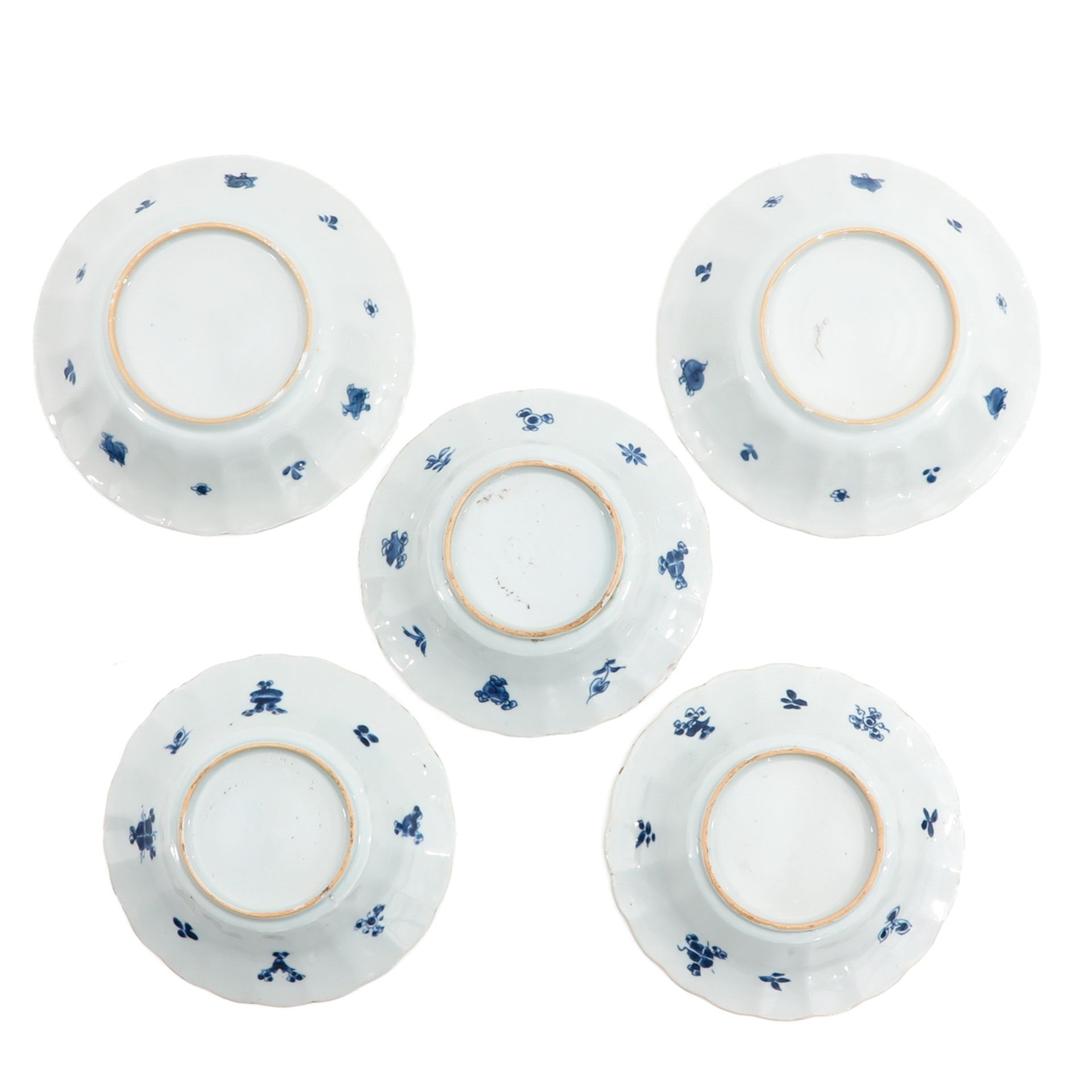 A Collection of 5 Blue and White Plates - Bild 2 aus 10
