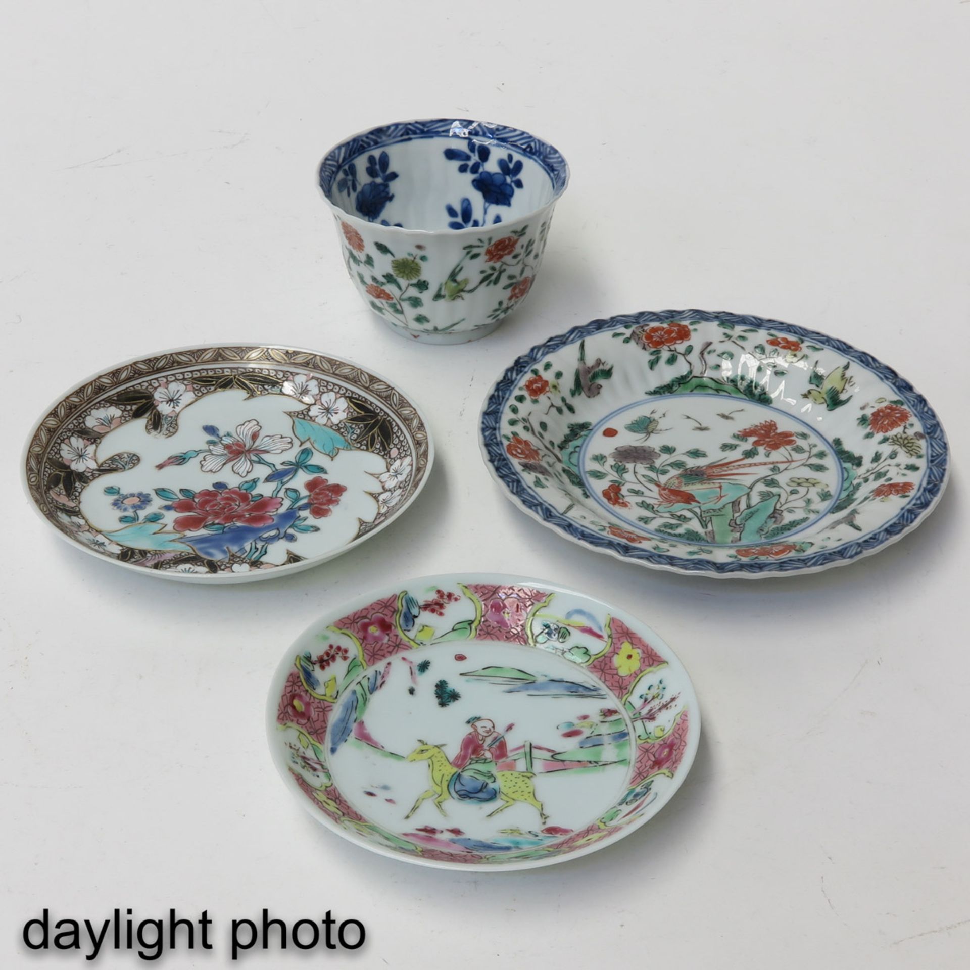 A Cup and 3 Saucers - Image 9 of 10