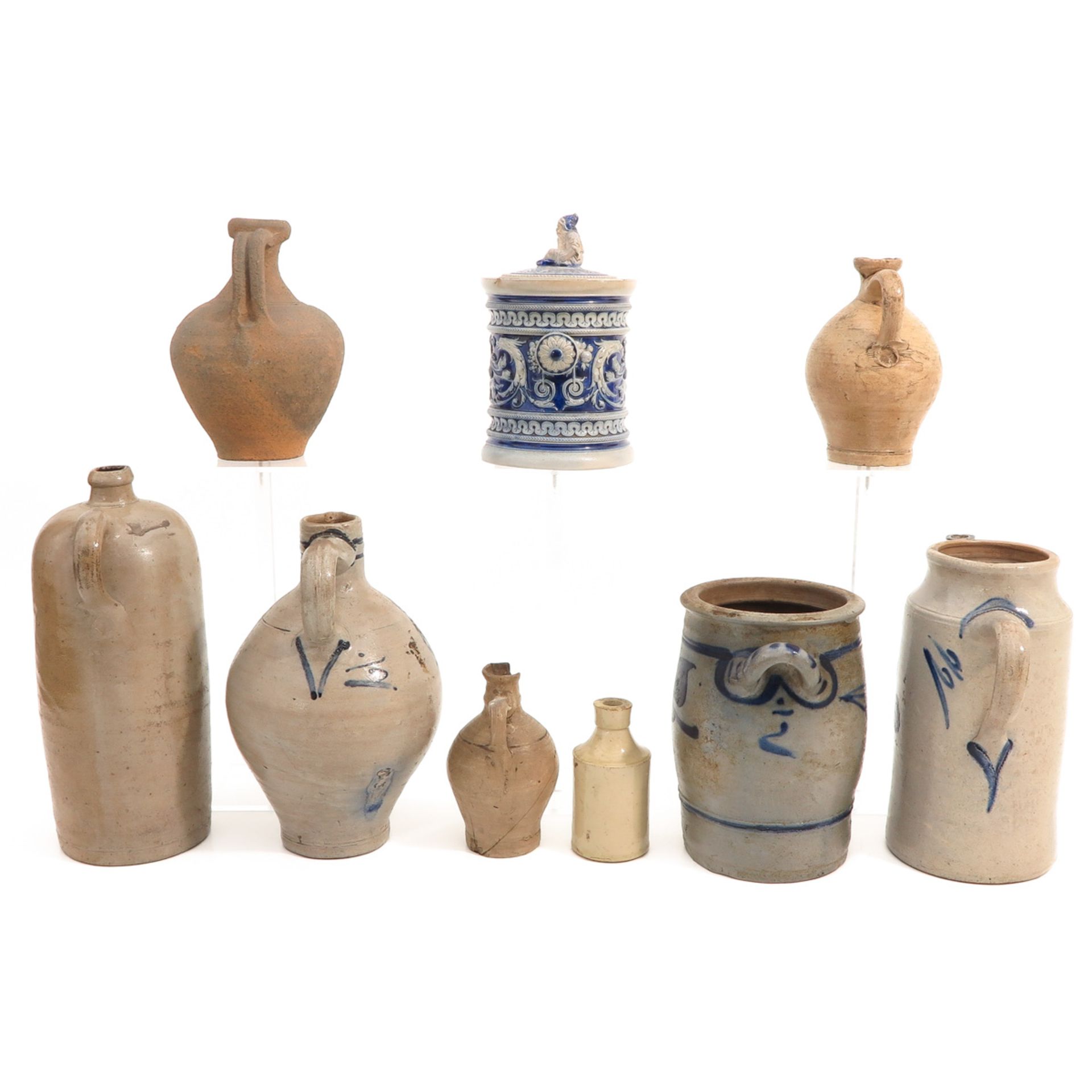 A Collection of Pottery - Bild 2 aus 10