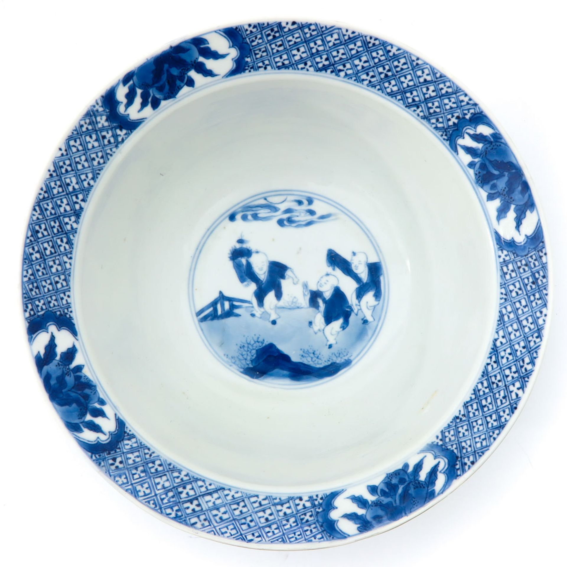A Blue and White Flared Rim Bowl - Bild 5 aus 9