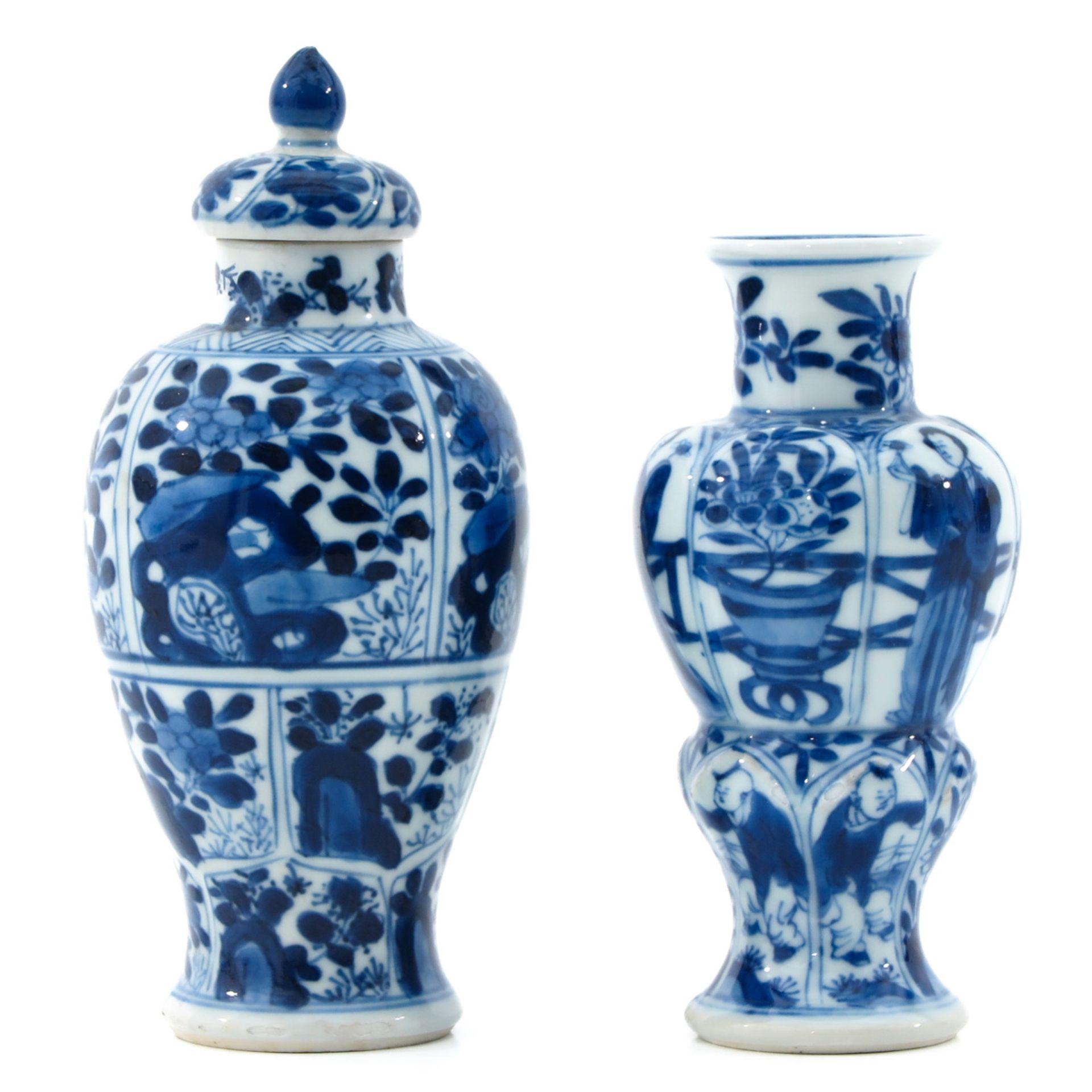 A Lot of 2 Miniature Blue and White Vases - Bild 4 aus 9