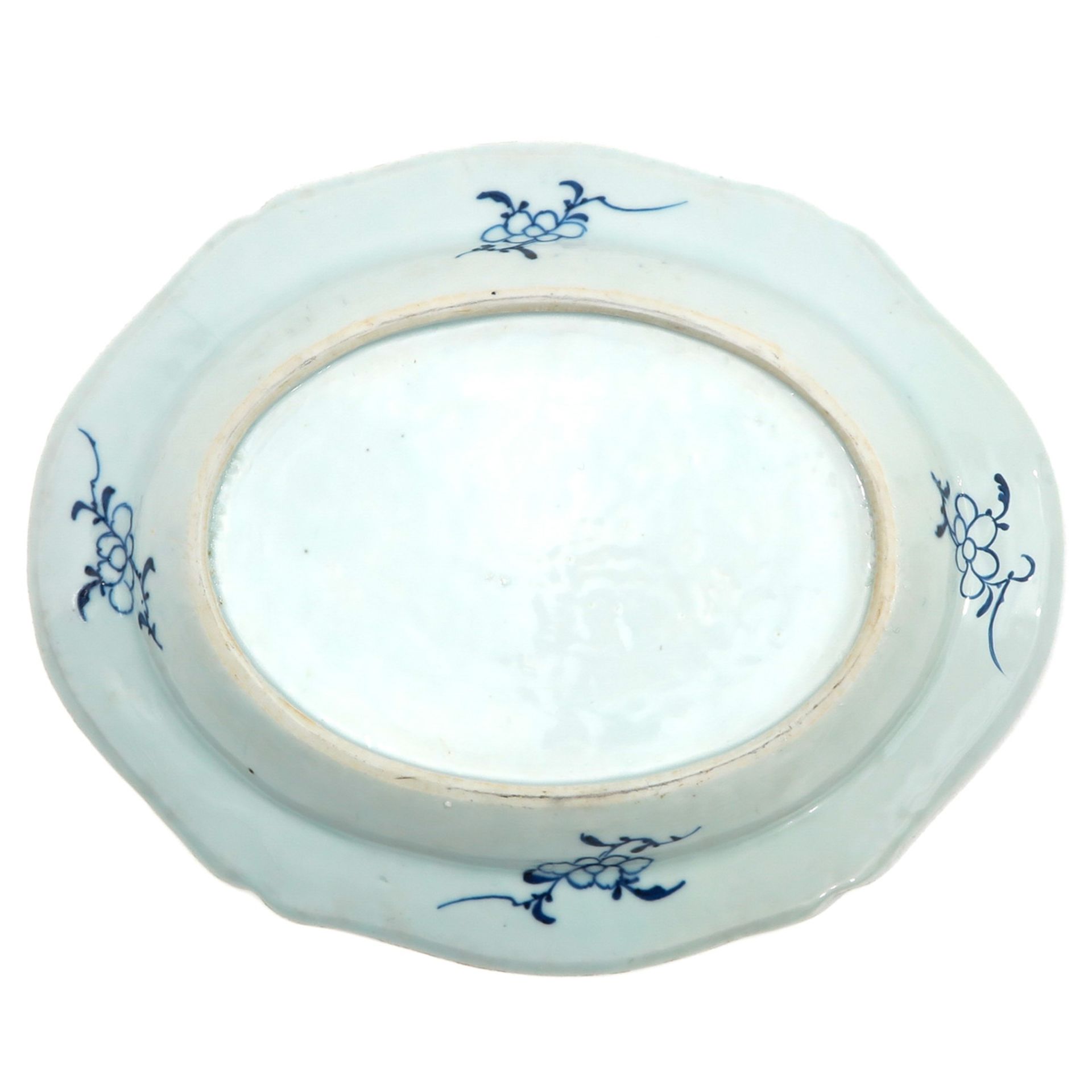 A Pair of Blue and White Serving Trays - Image 4 of 9