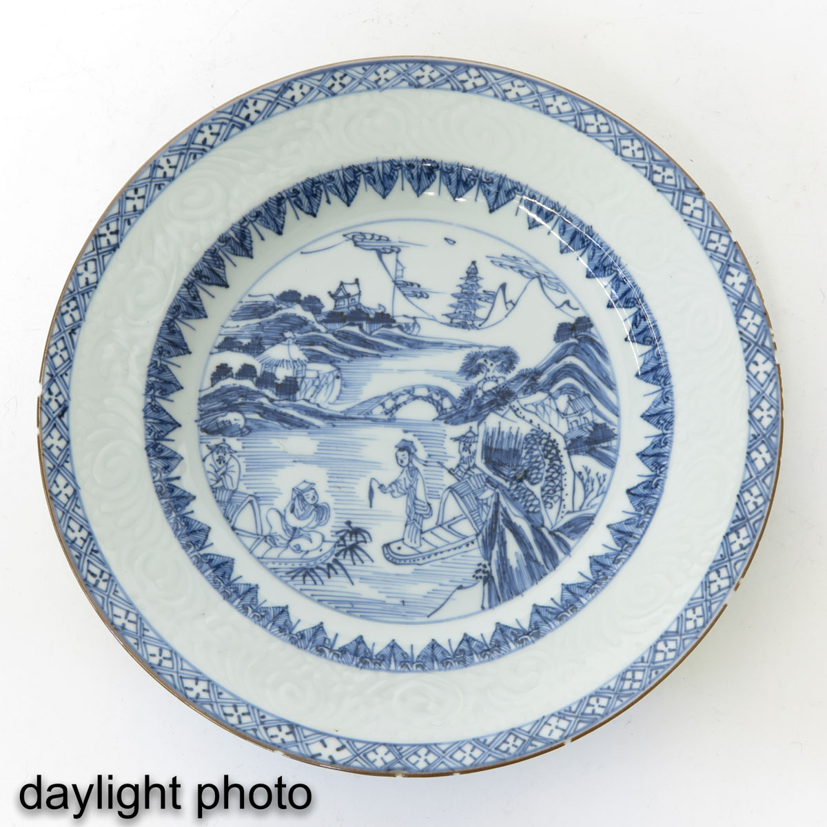 A Series of 5 Blue and White Plates - Image 9 of 10