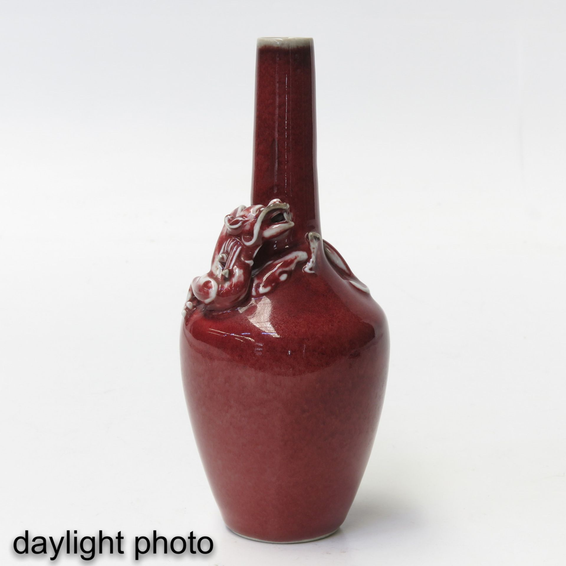A Red Glaze Vase - Bild 7 aus 10