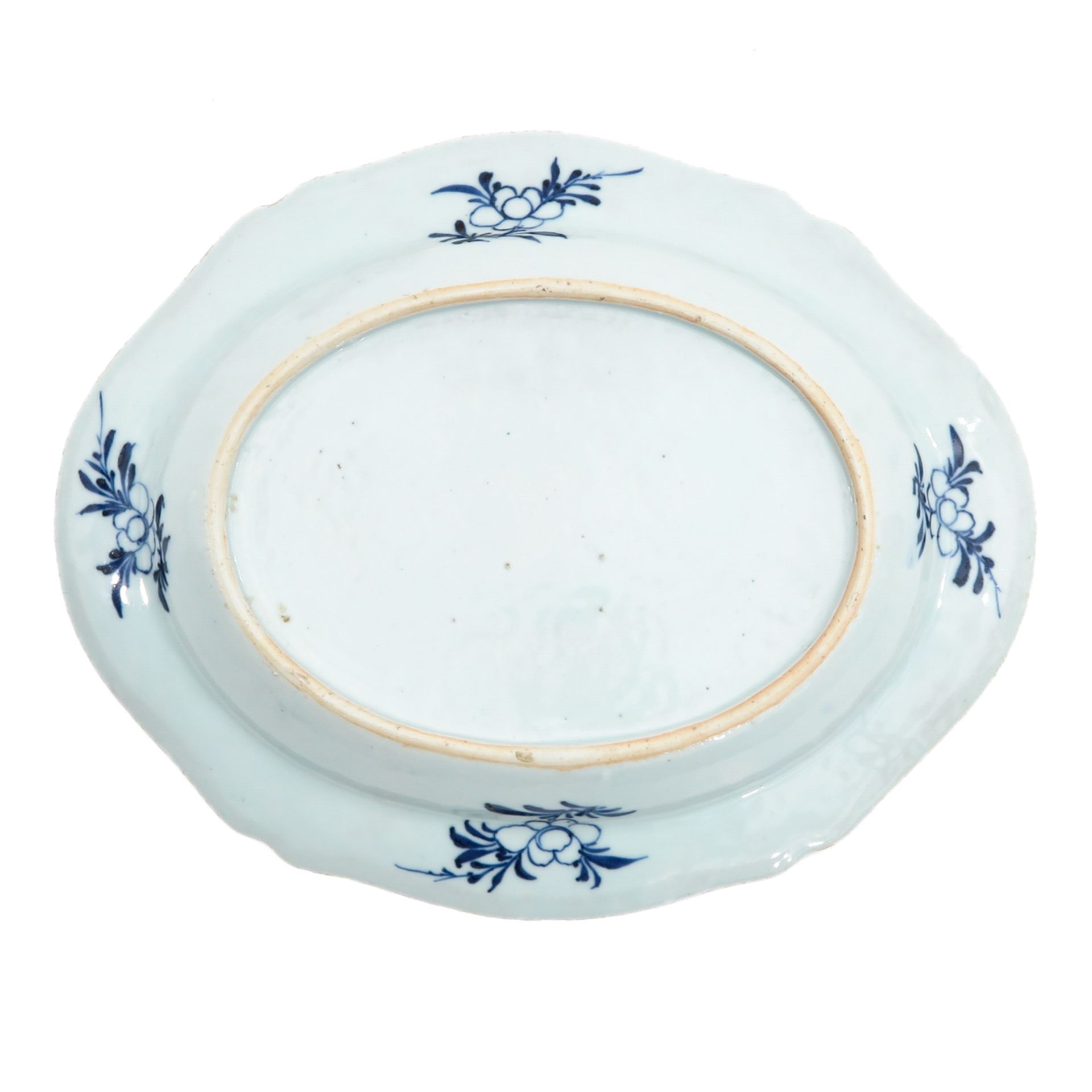 A Pair of Blue and White Serving Trays - Image 6 of 9