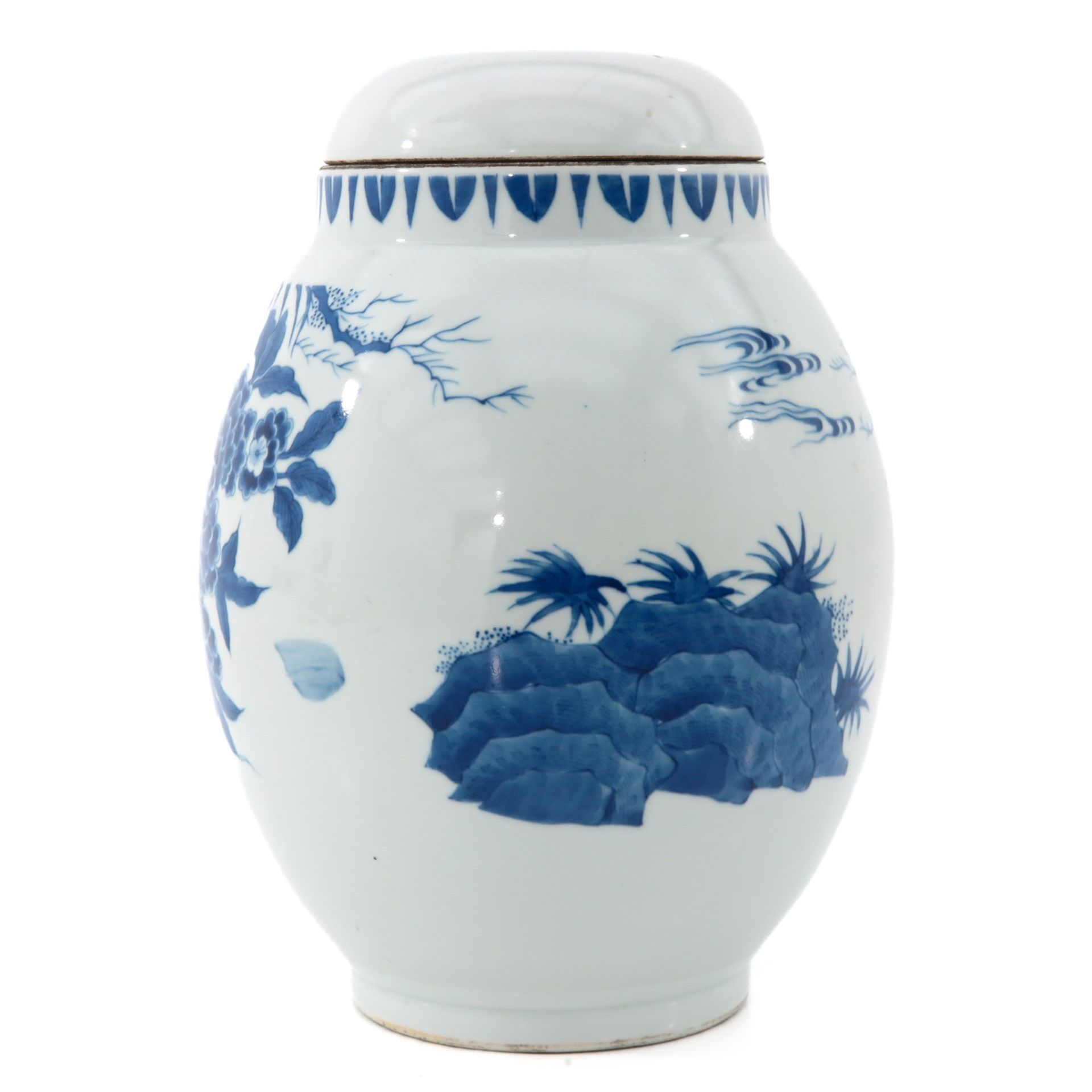 A Blue and White Jar with Cover - Image 3 of 9