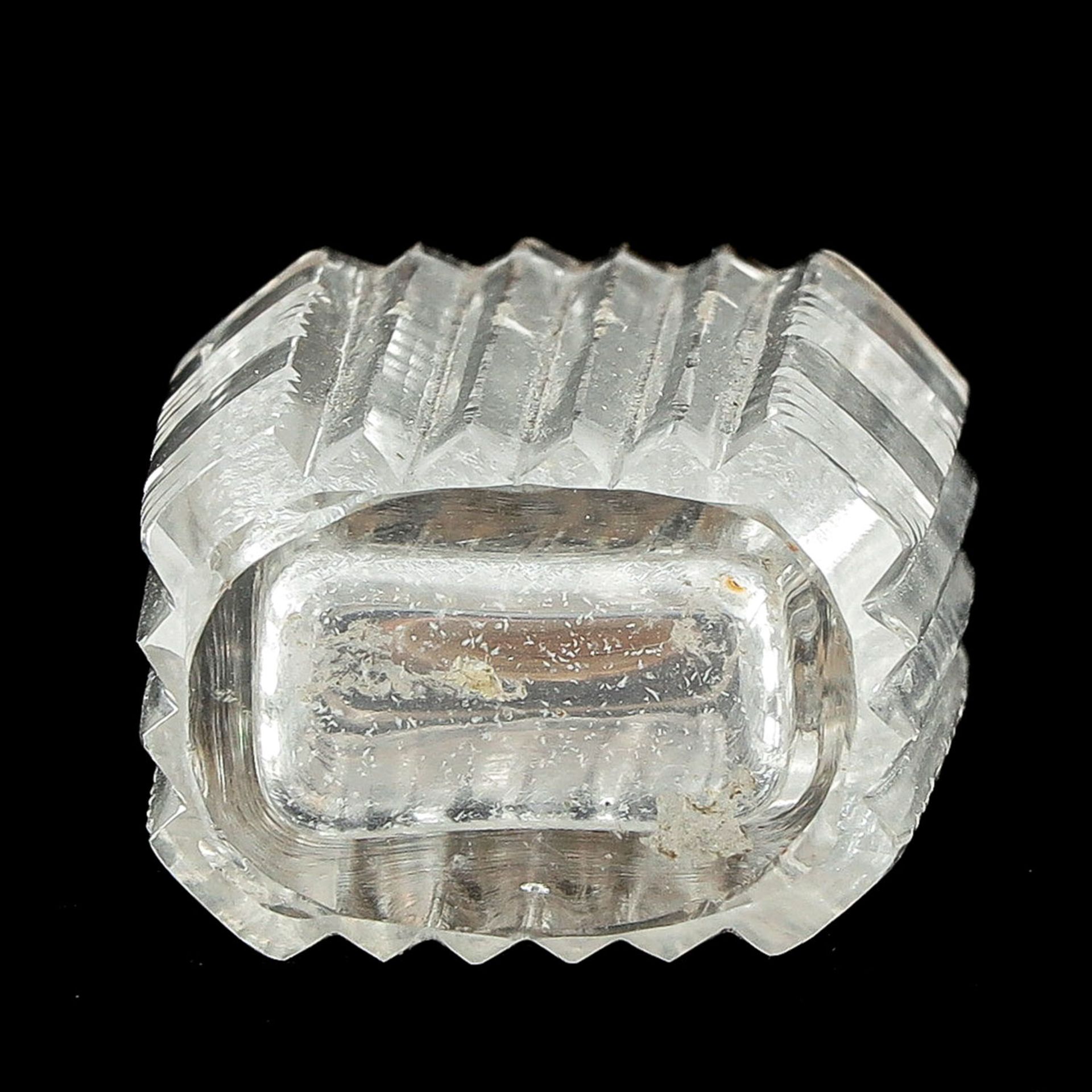 A 19th Century Crystal Perfume Bottle with Gold Fittings - Bild 6 aus 7