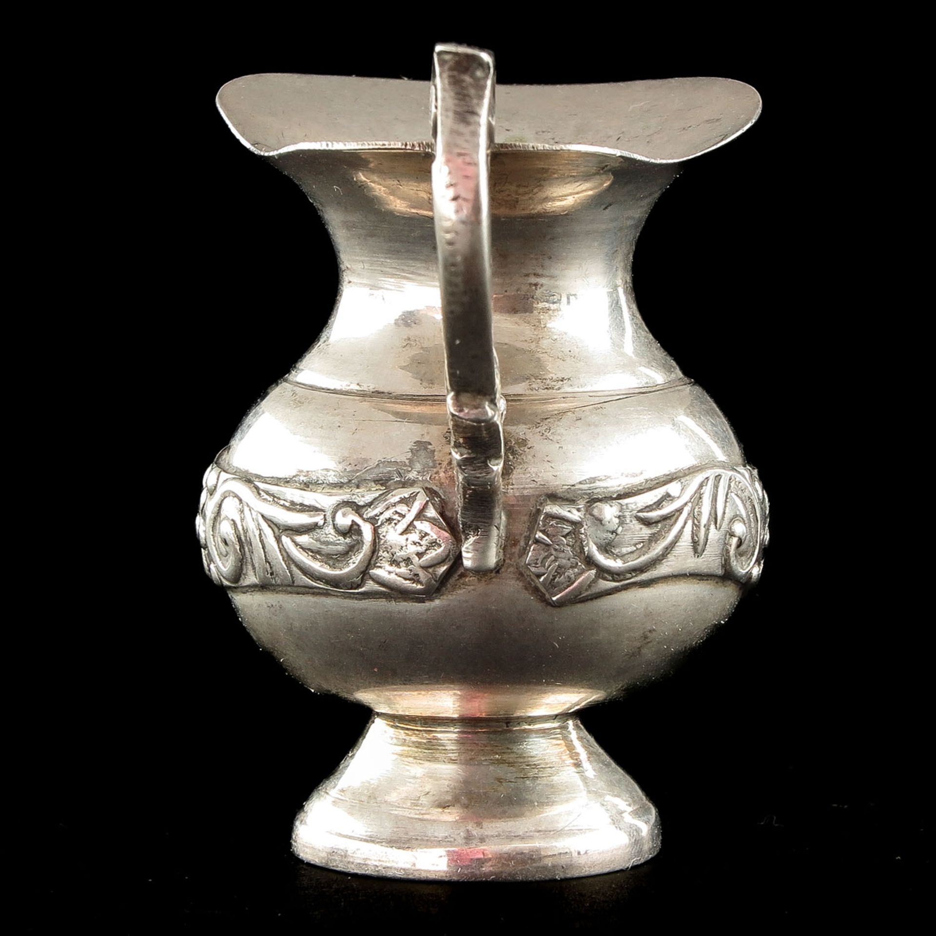 A Silver Miniature Jug - Image 2 of 7
