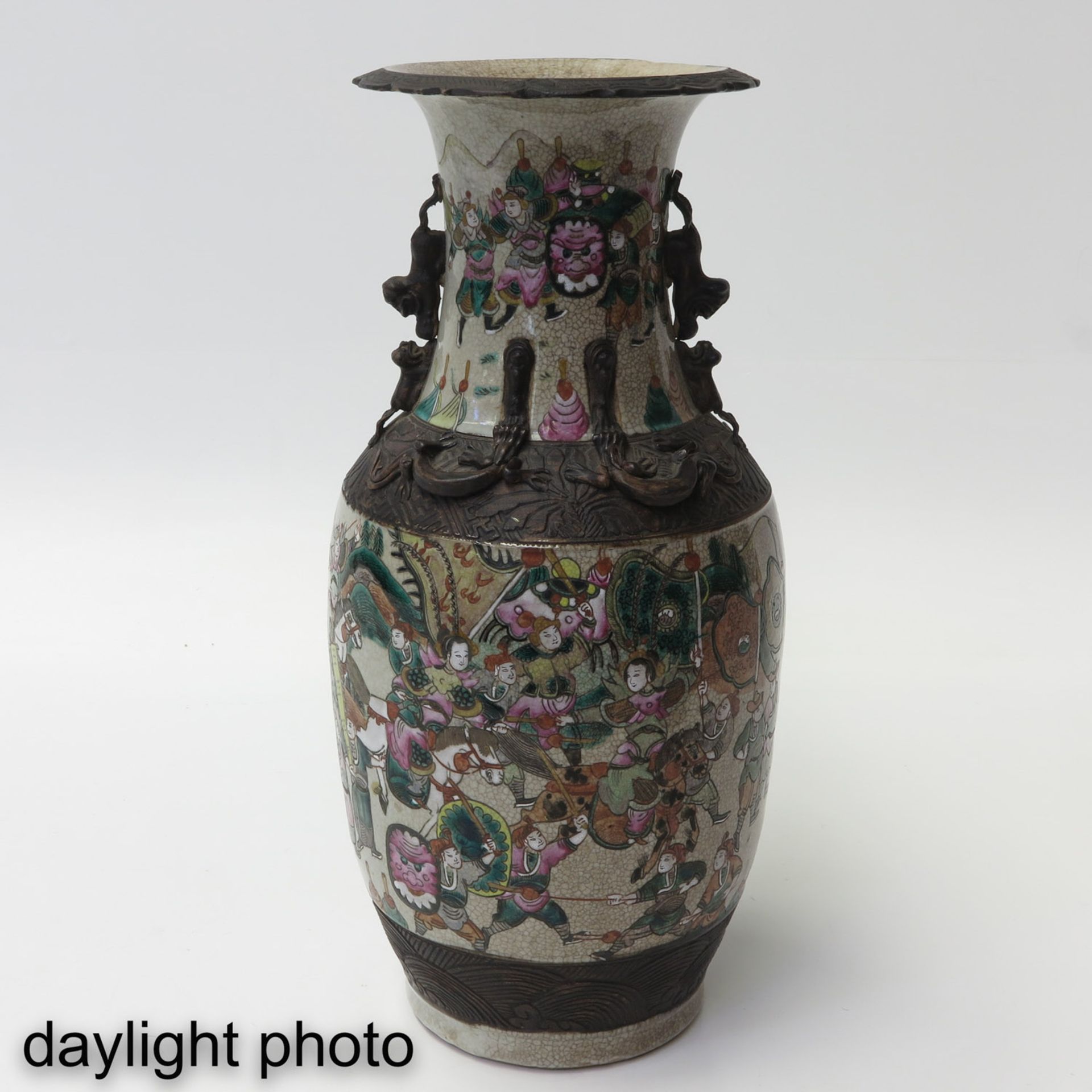 A Pair of Nanking Vases - Image 7 of 10