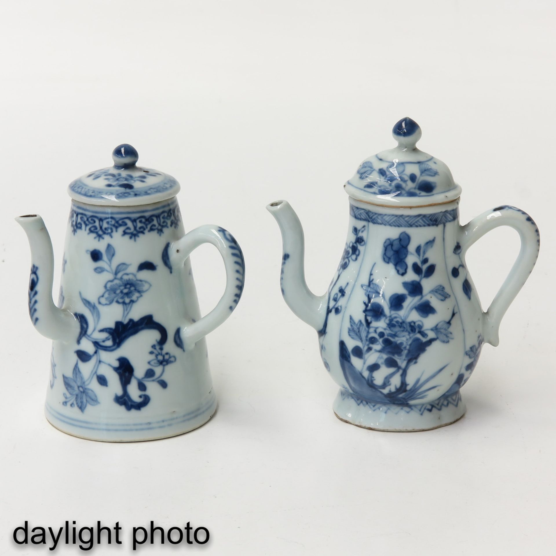 A Blue and White Small Pitcher and Chocolate Pot - Image 7 of 10