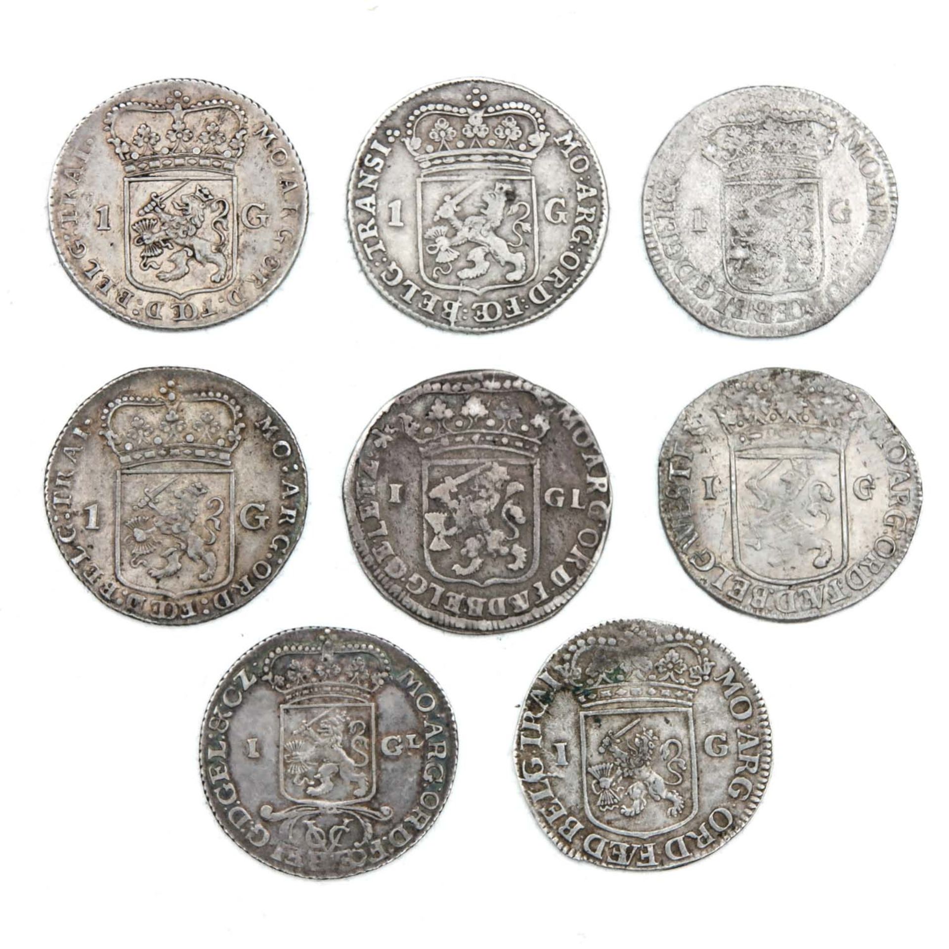 A Collection of over 30 Coins - Image 8 of 10