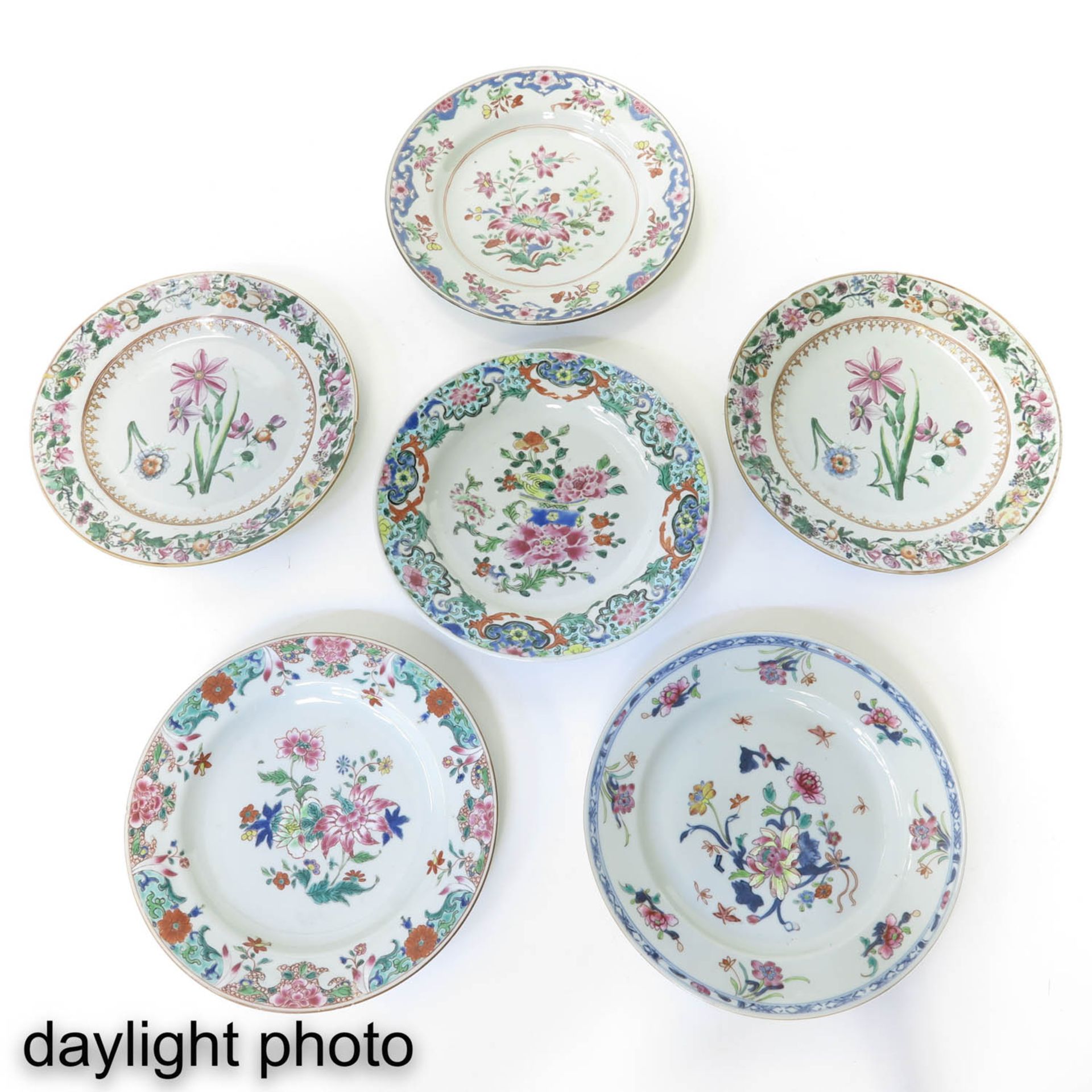A Collection of 6 Plates - Image 9 of 10