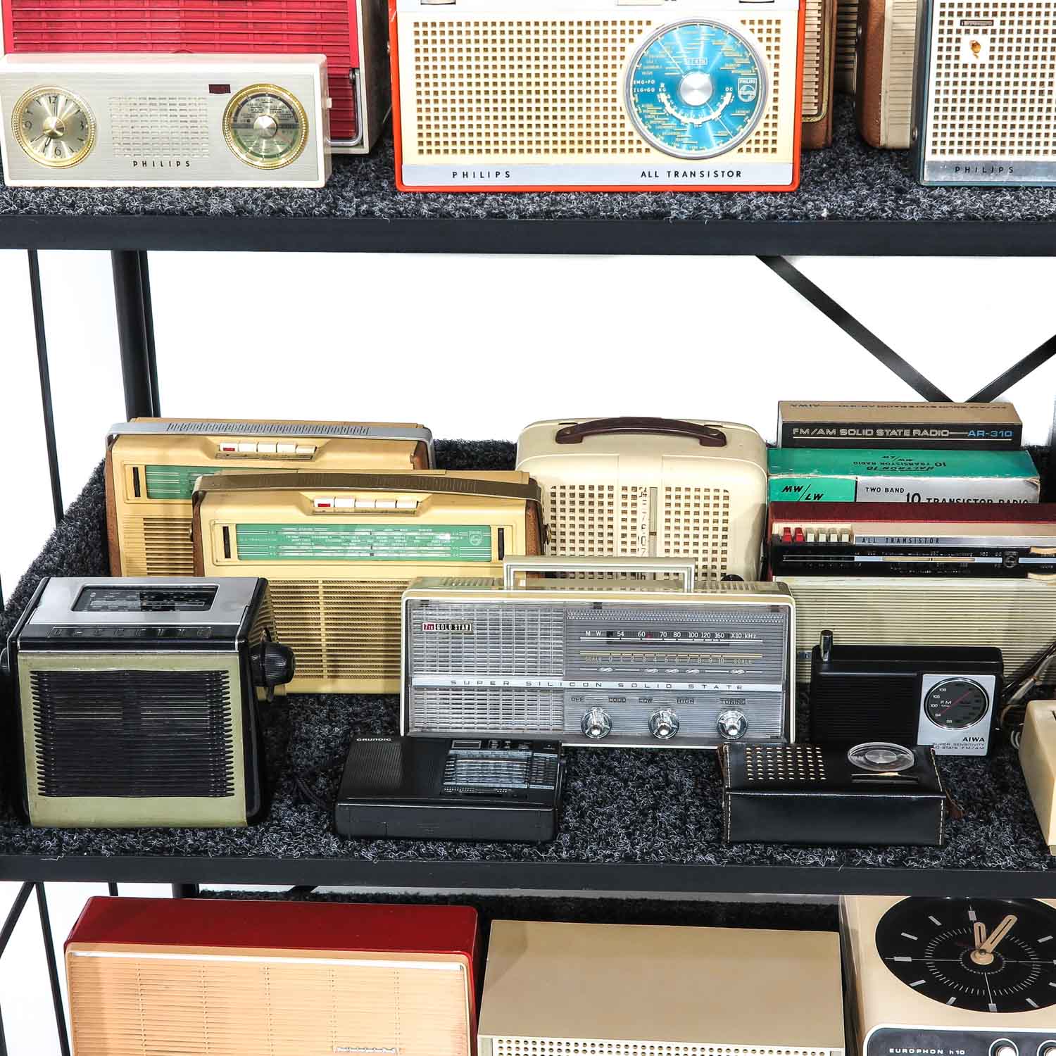 A Lot of Portable Transistor Radios - Image 5 of 7