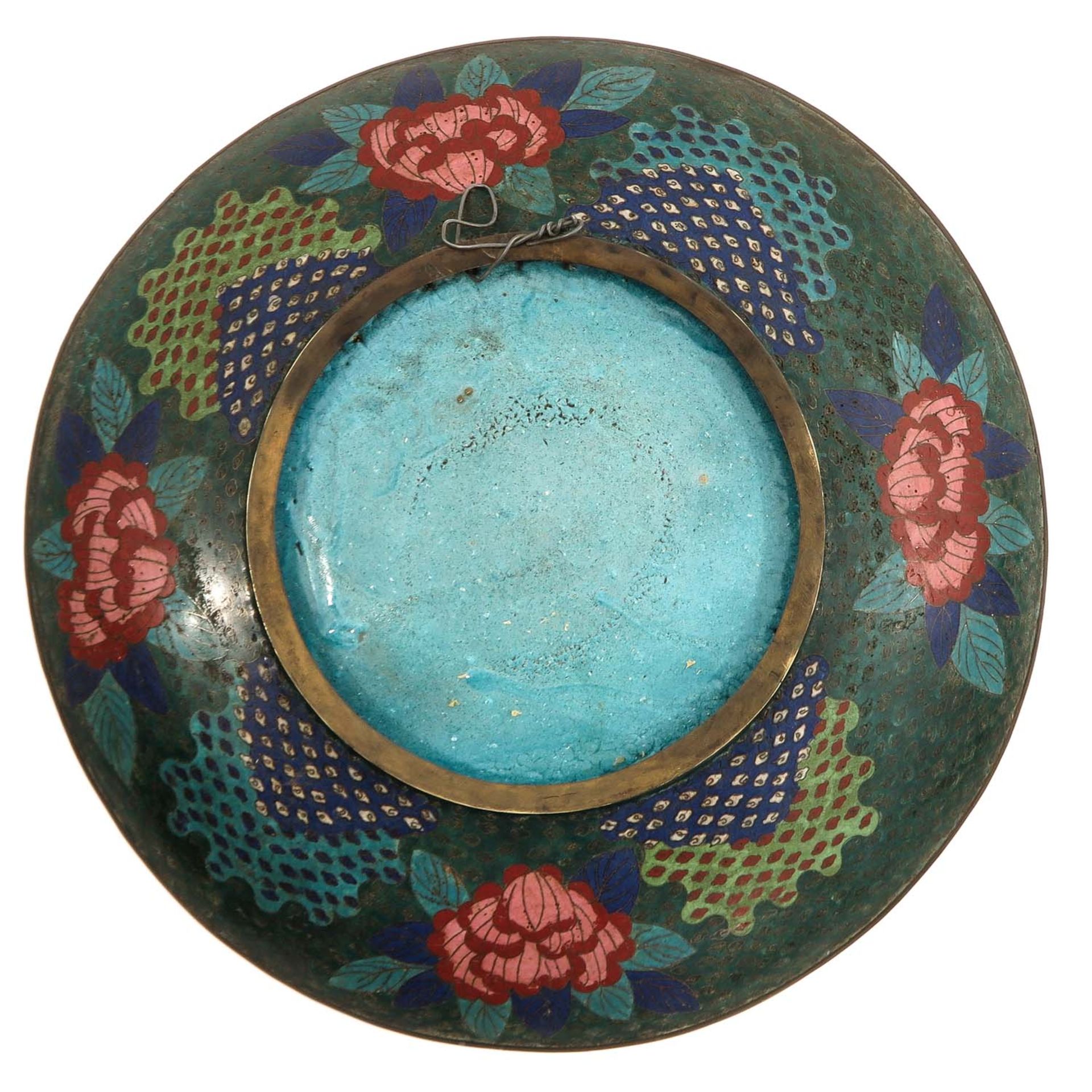 A Pair of Cloisonne Chargers - Image 4 of 10