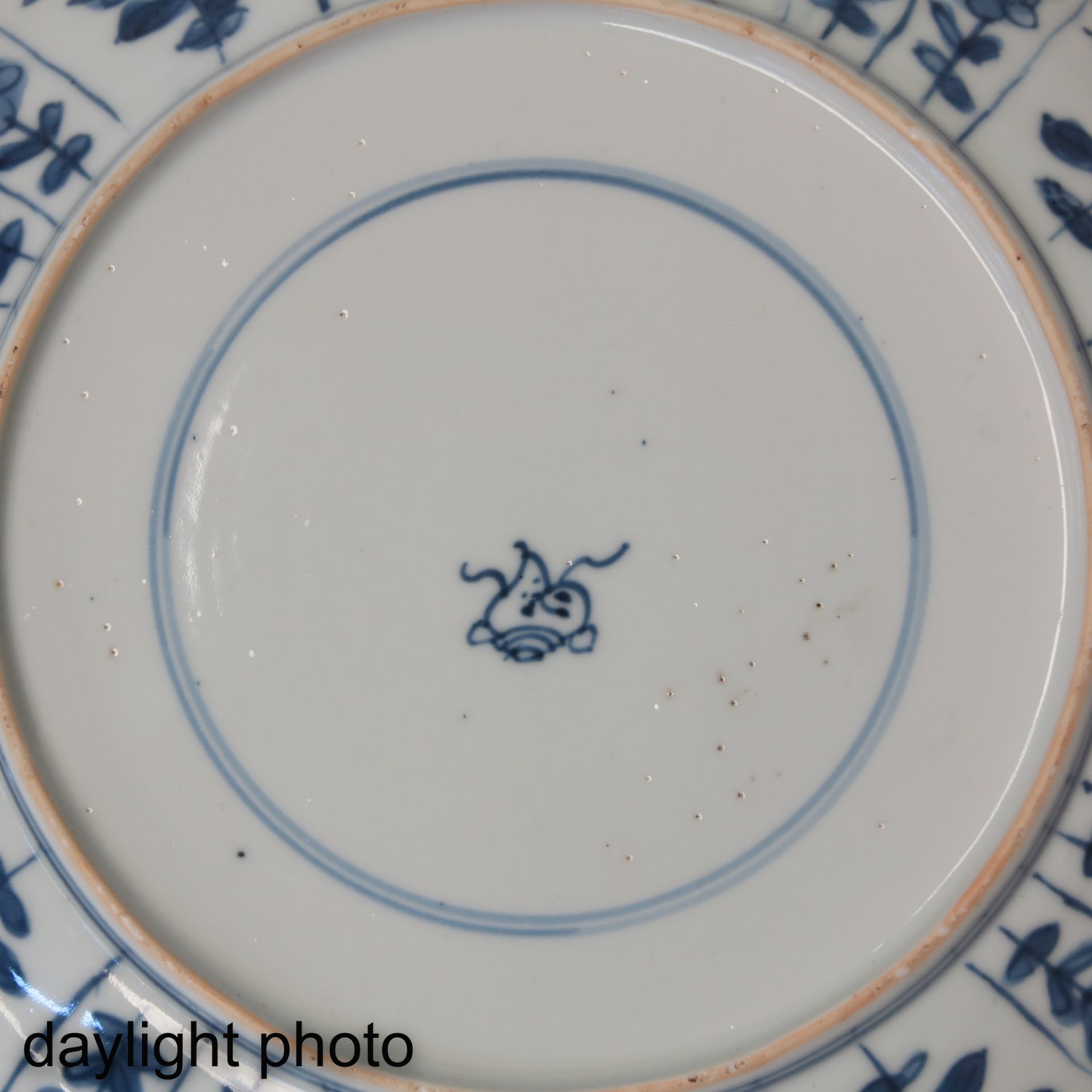 A Pair of Blue and White Plates - Bild 9 aus 10