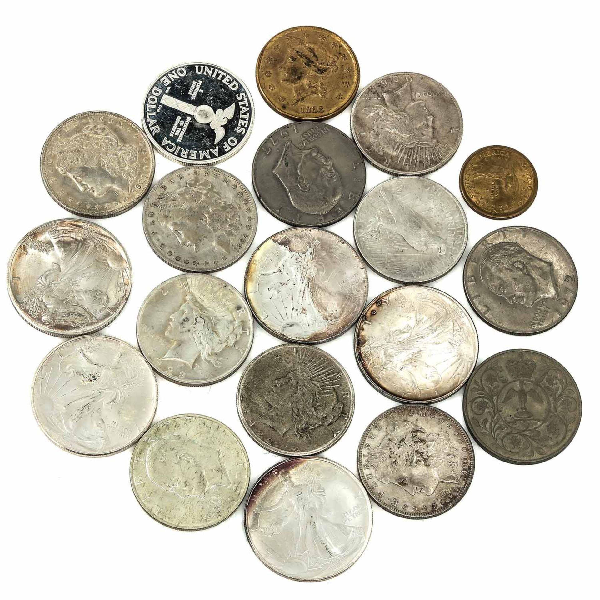 A Collection of Coins - Image 5 of 10
